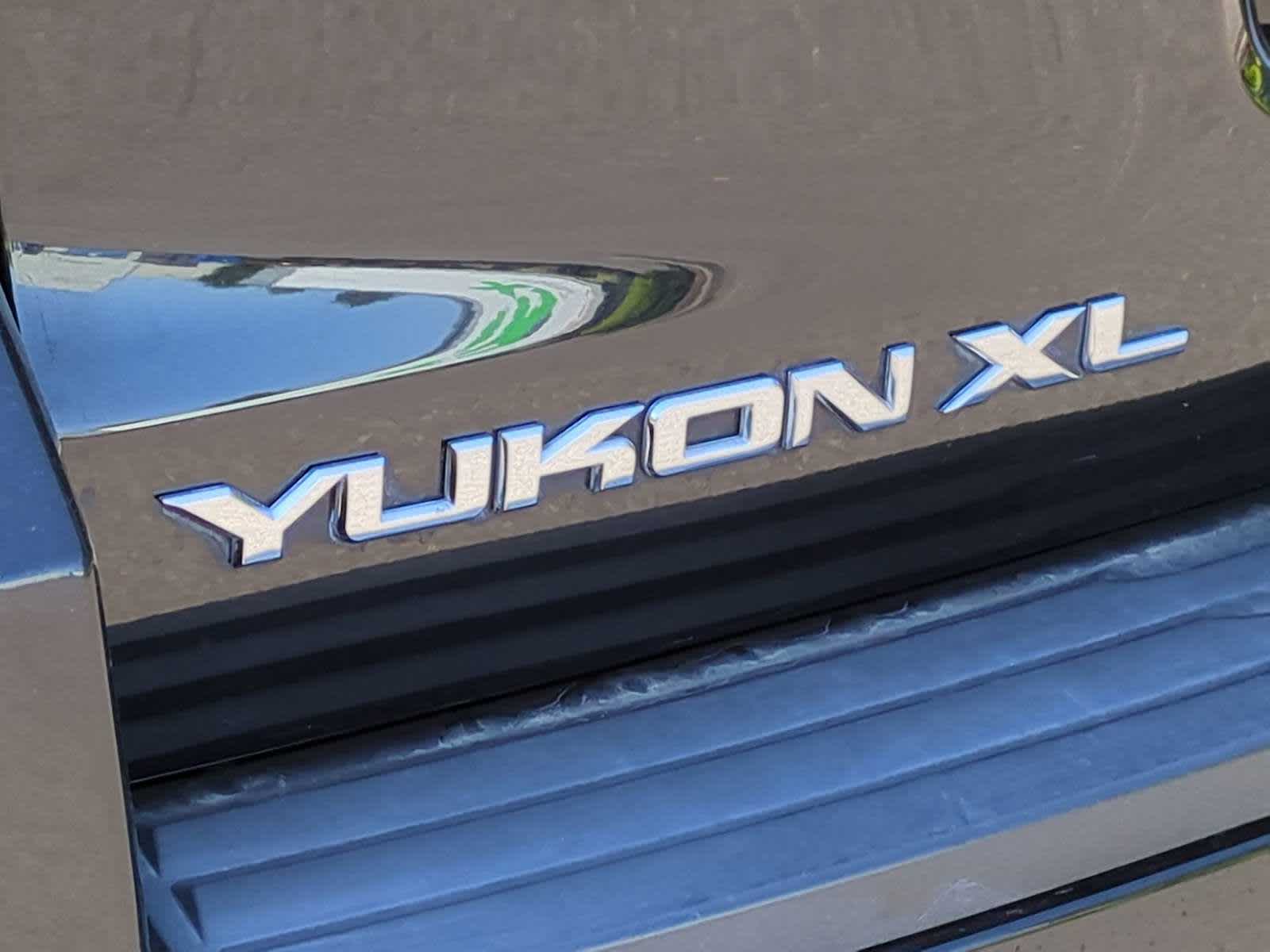 Thumbnail: 2017 GMC Yukon XL - 12