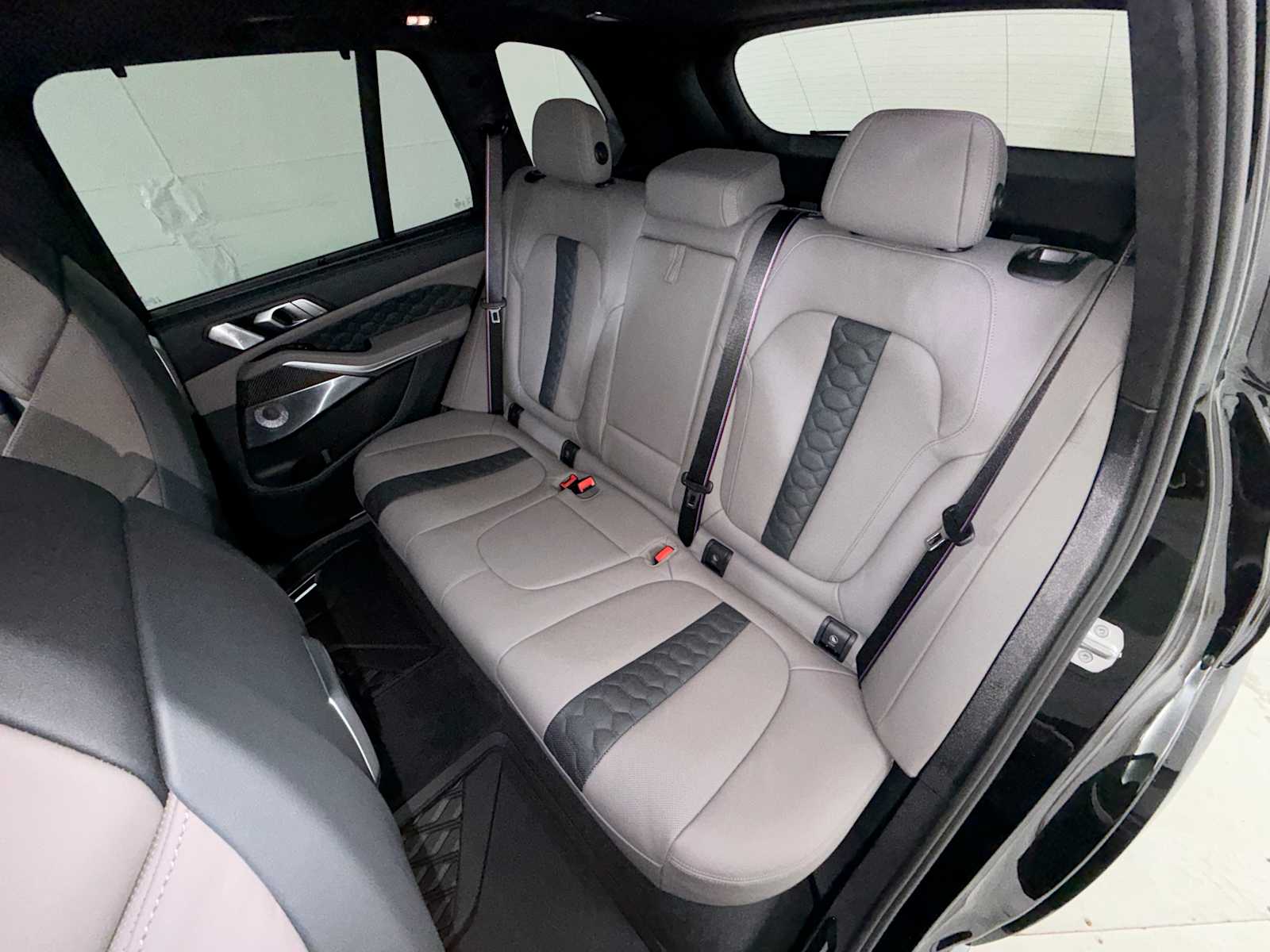 Thumbnail: 2026 BMW X5 - 25
