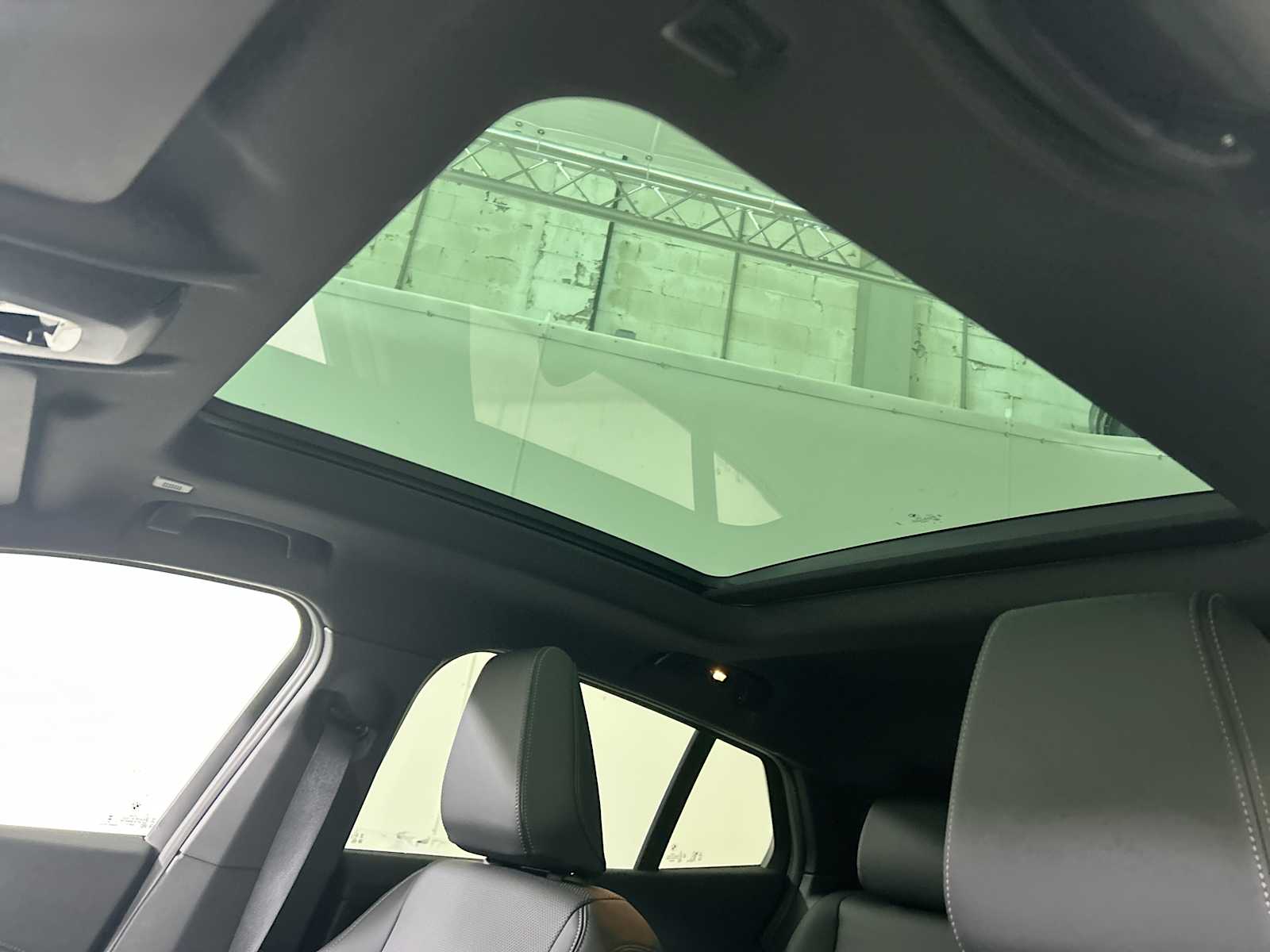 Thumbnail: 2025 BMW X2 - 16