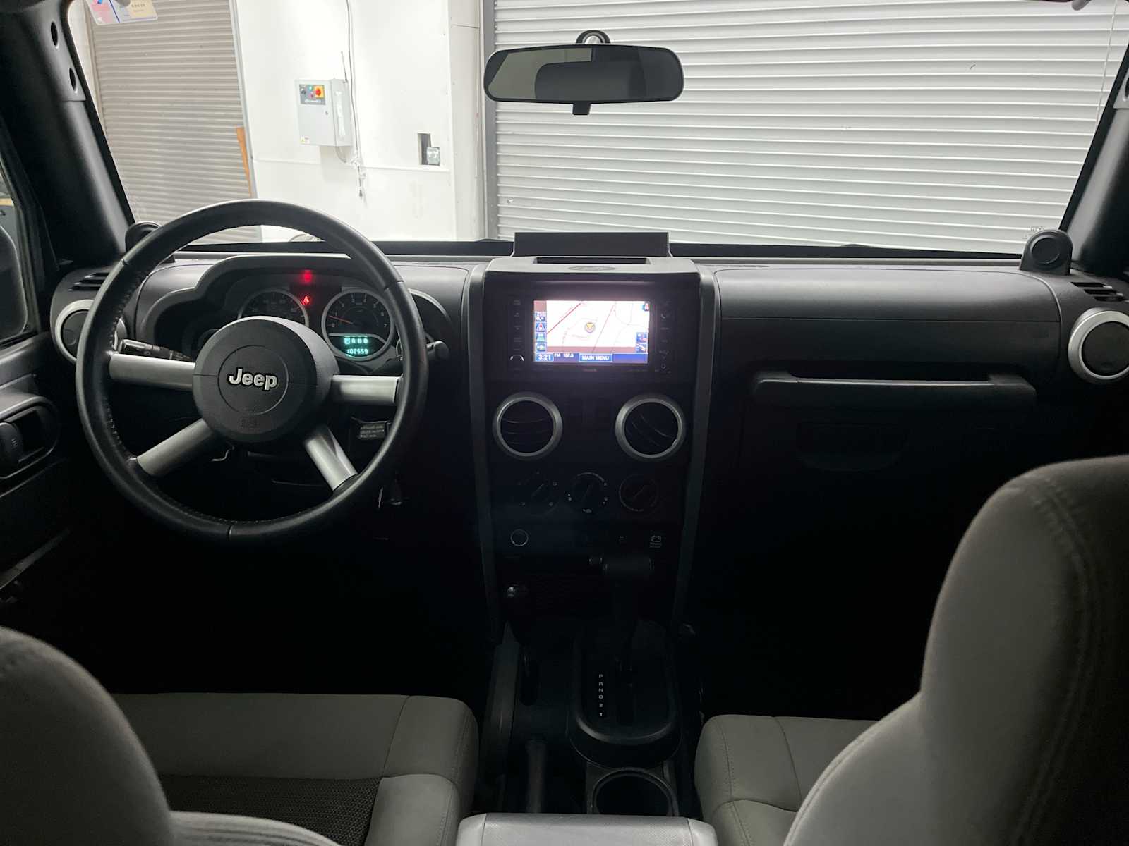 Thumbnail: 2010 Jeep Wrangler - 10