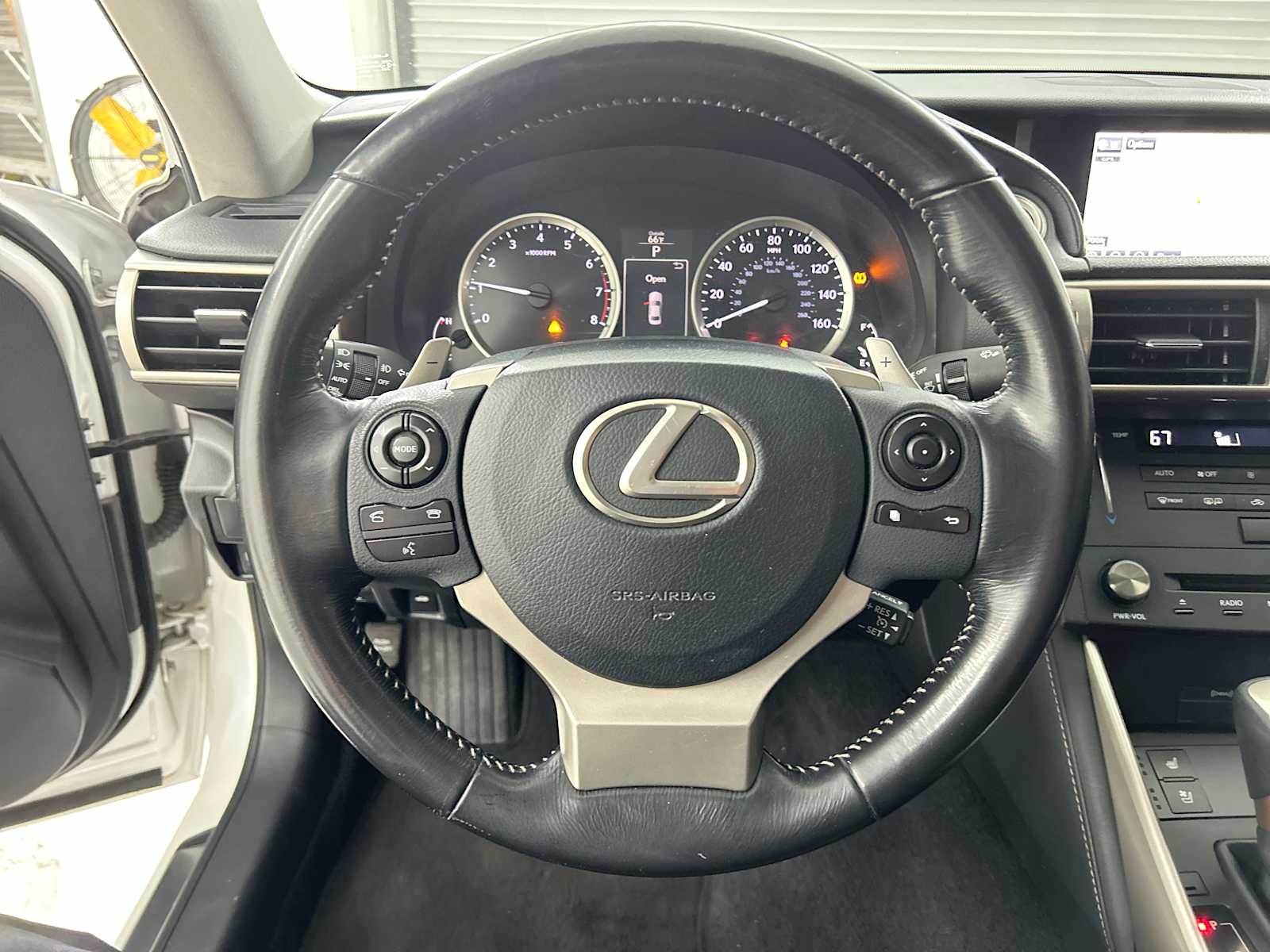 Thumbnail: 2016 Lexus IS - 11