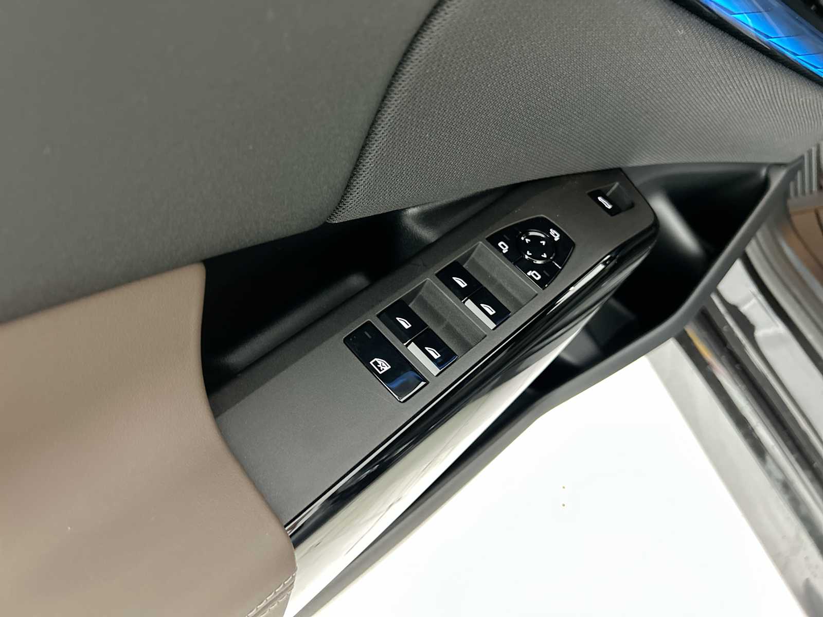 Thumbnail: 2025 BMW X3 - 15