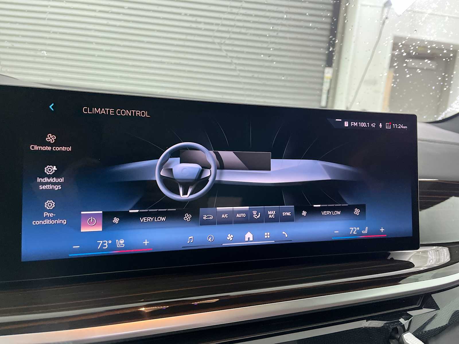 Thumbnail: 2026 BMW X5 - 17