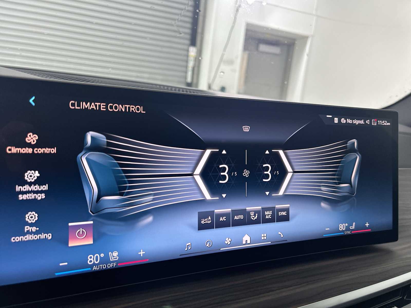 2026 BMW X5 50e - Photo 17