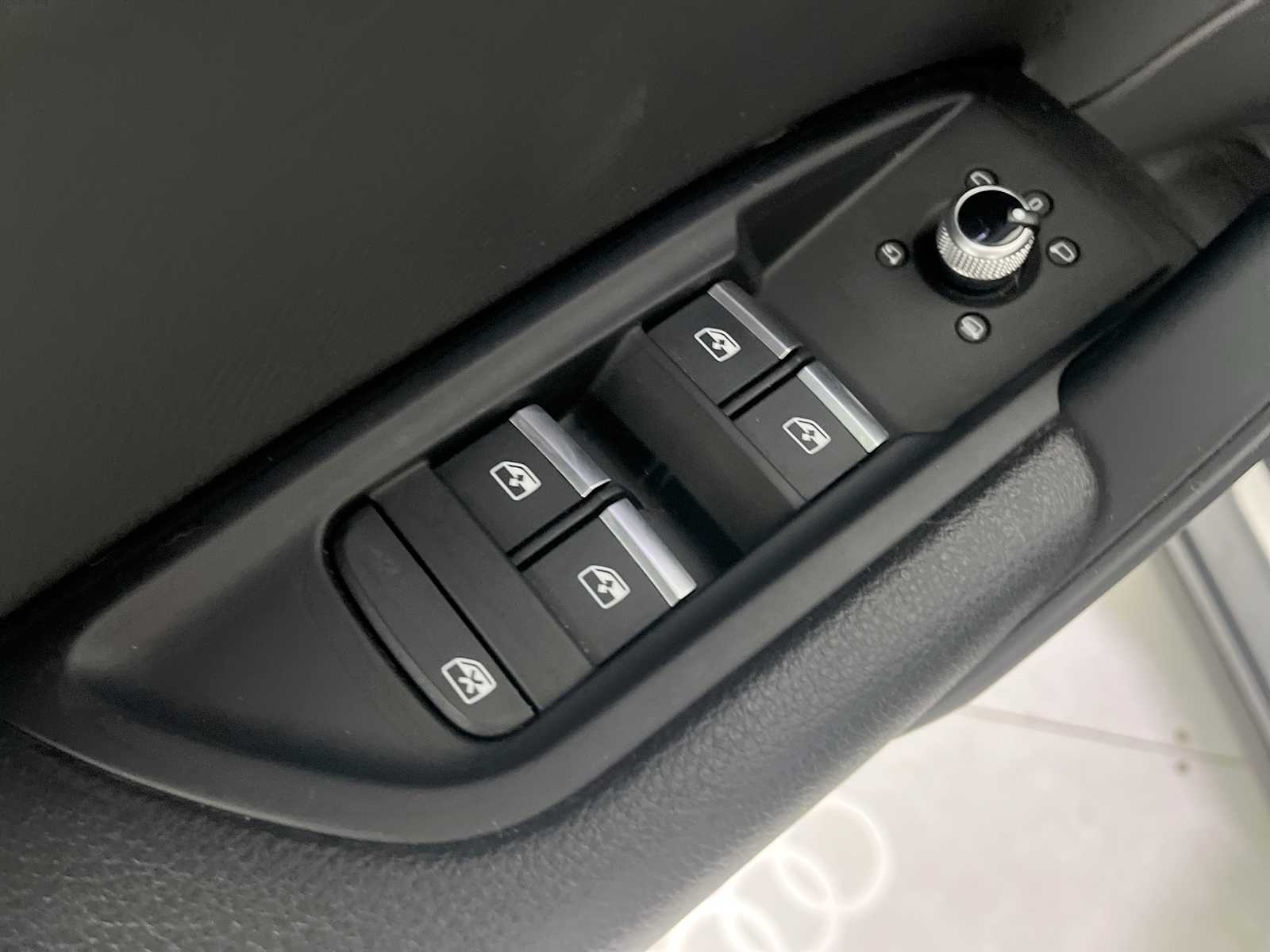 Thumbnail: 2018 Audi Q5 - 15