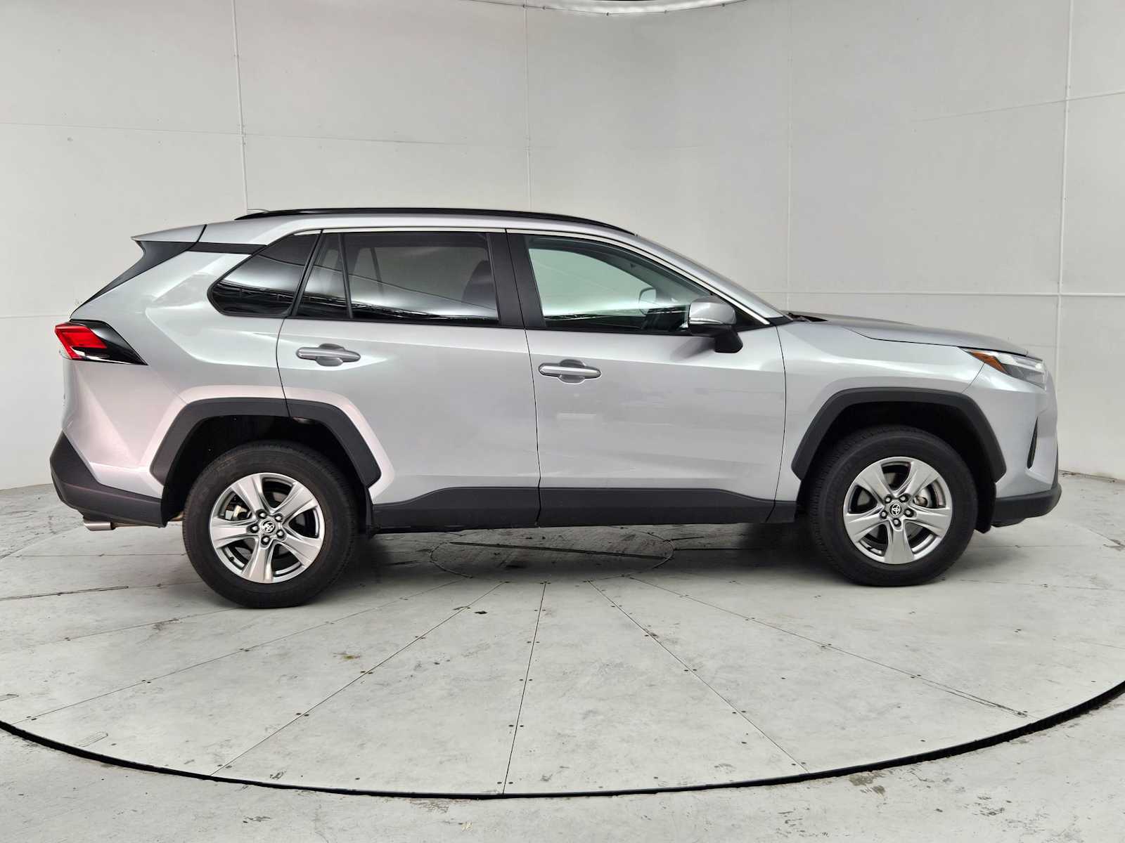 Thumbnail: 2024 Toyota RAV4 - 7
