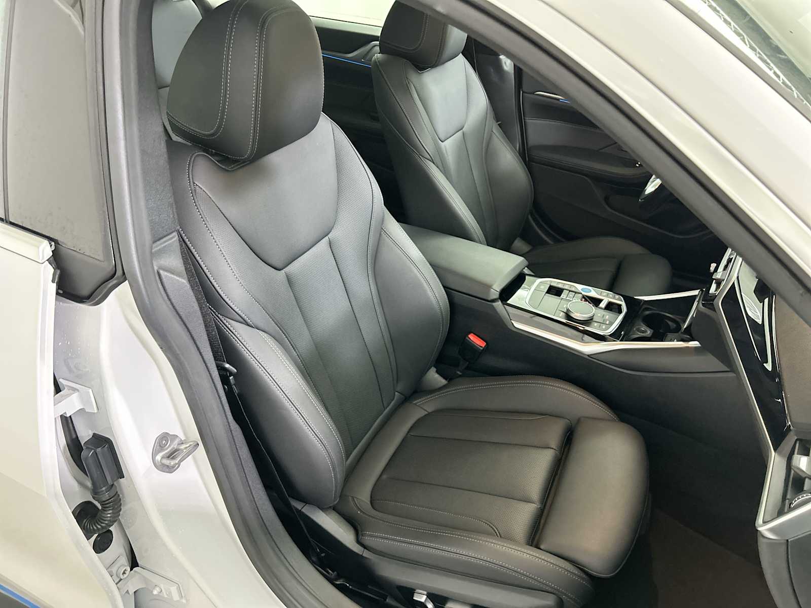 Thumbnail: 2023 BMW i4 - 26