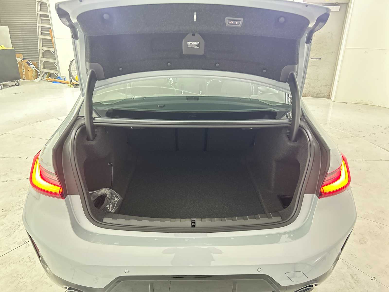 Thumbnail: 2026 BMW 3 Series - 21