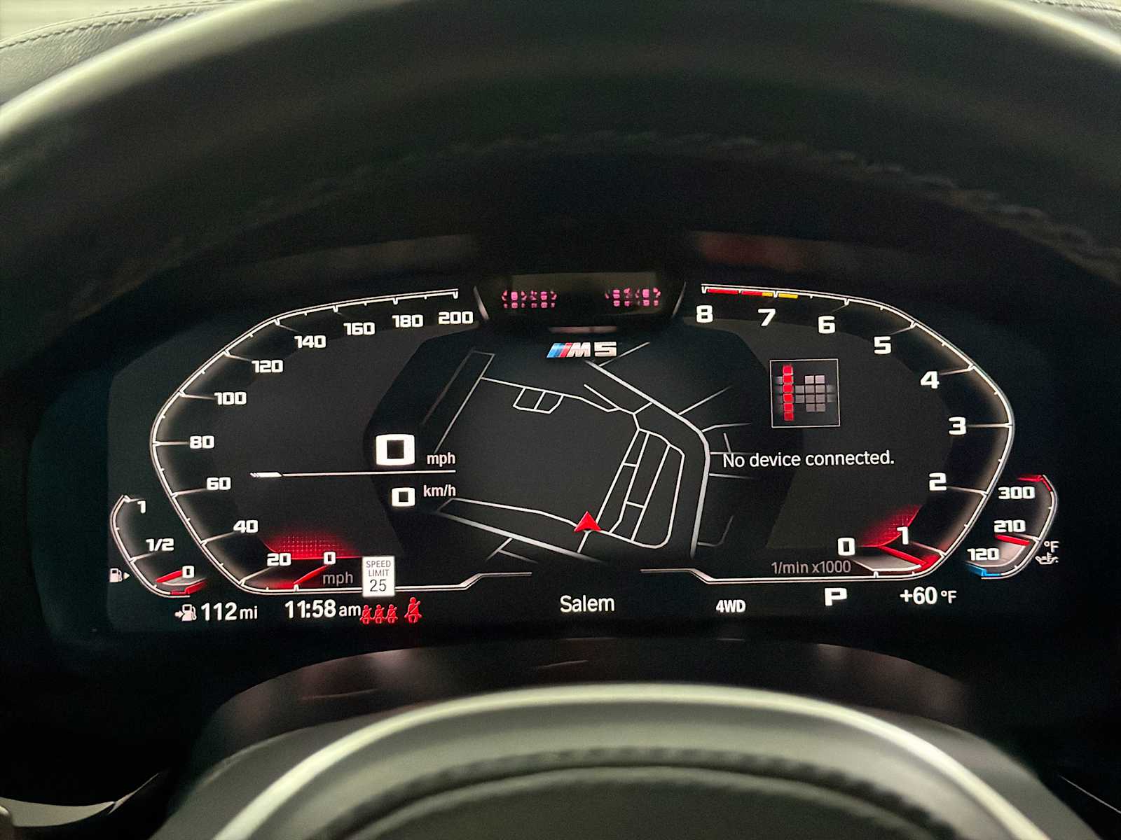 Thumbnail: 2023 BMW M5 - 10