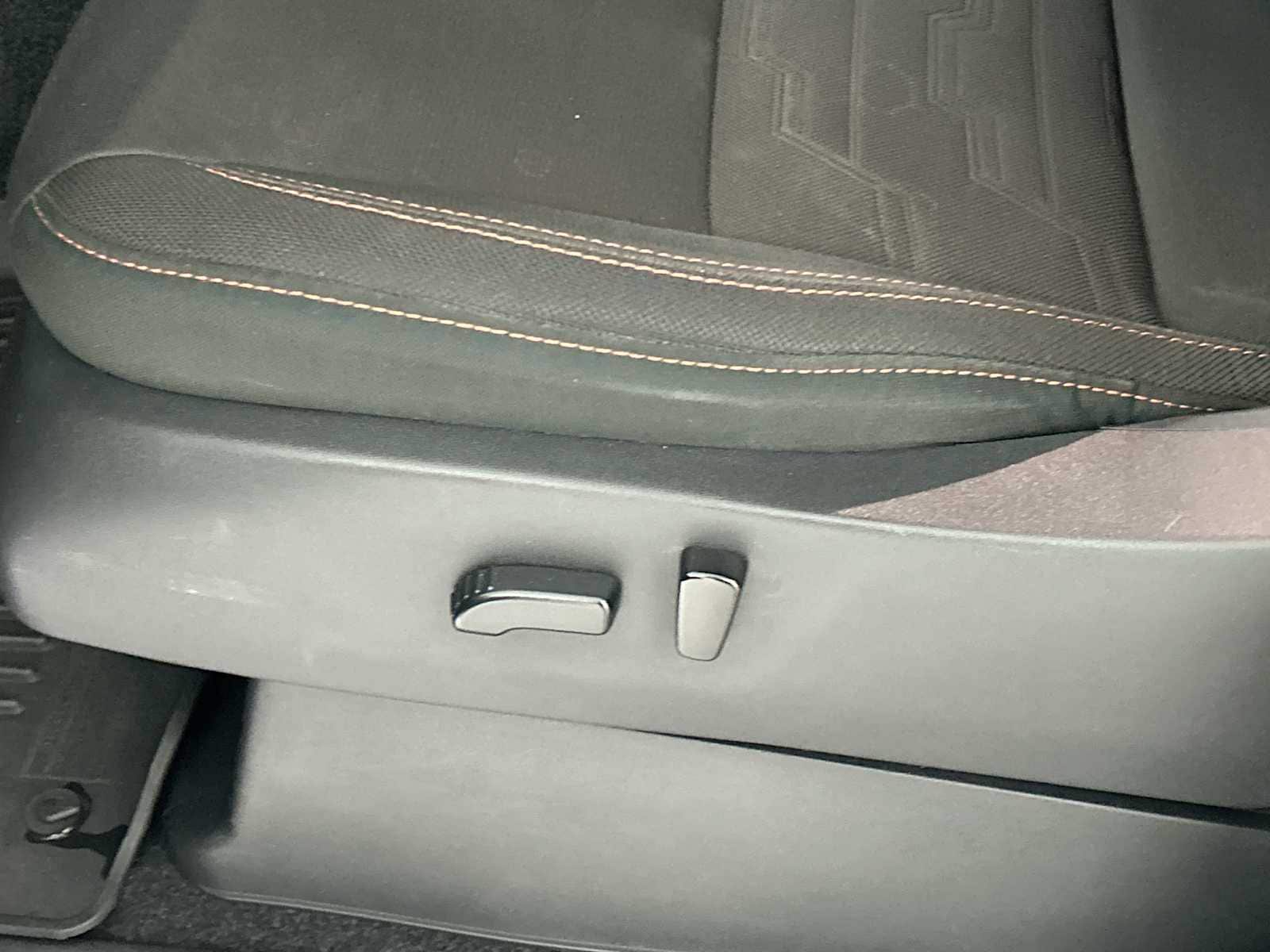 Thumbnail: 2023 Nissan Frontier - 14