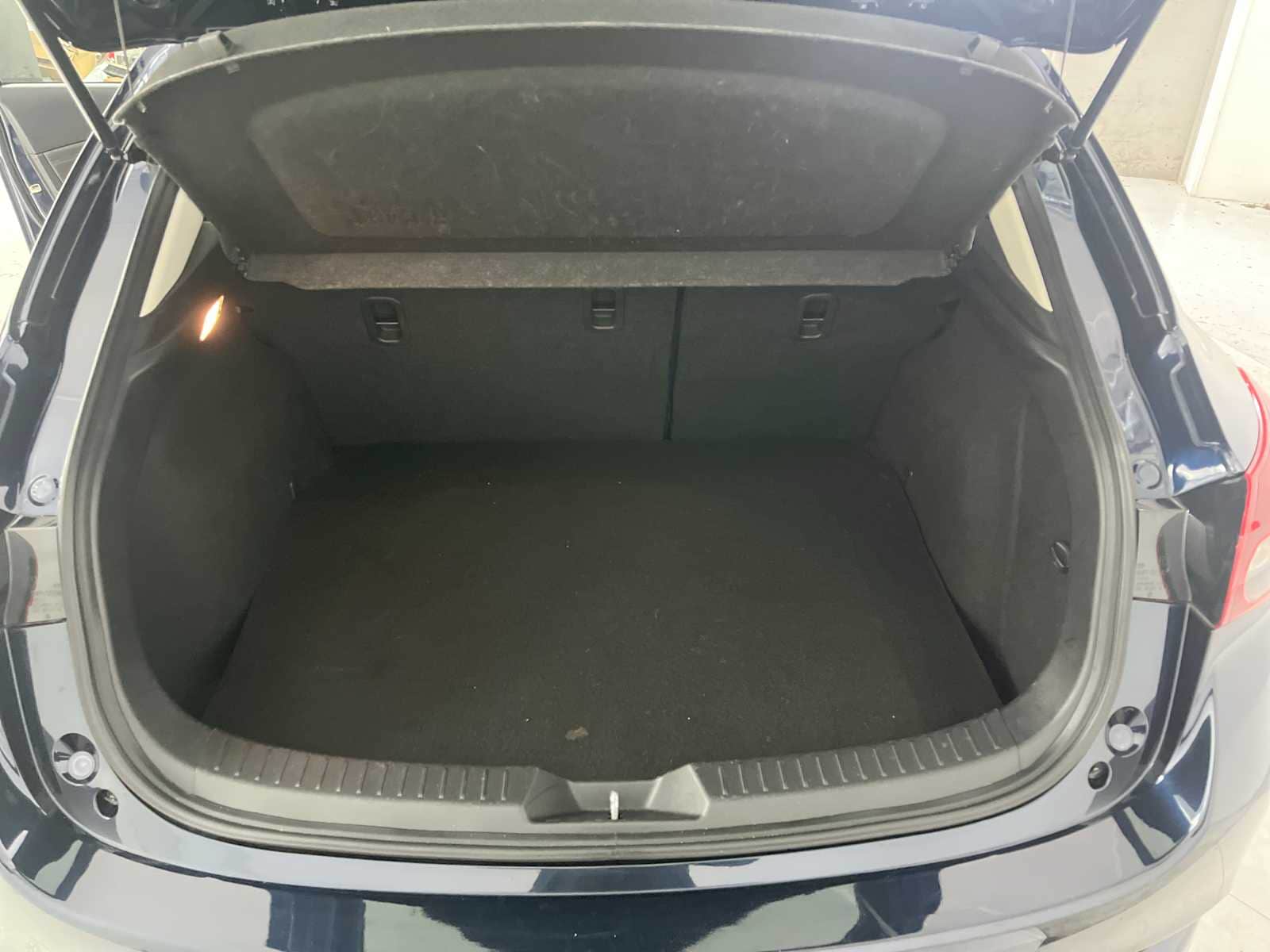 Thumbnail: 2018 Mazda Mazda3 - 20