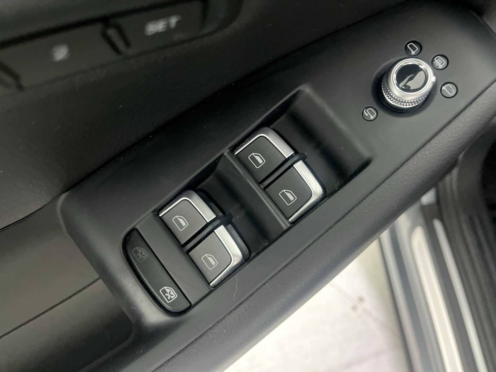 Thumbnail: 2016 Audi Q5 - 15