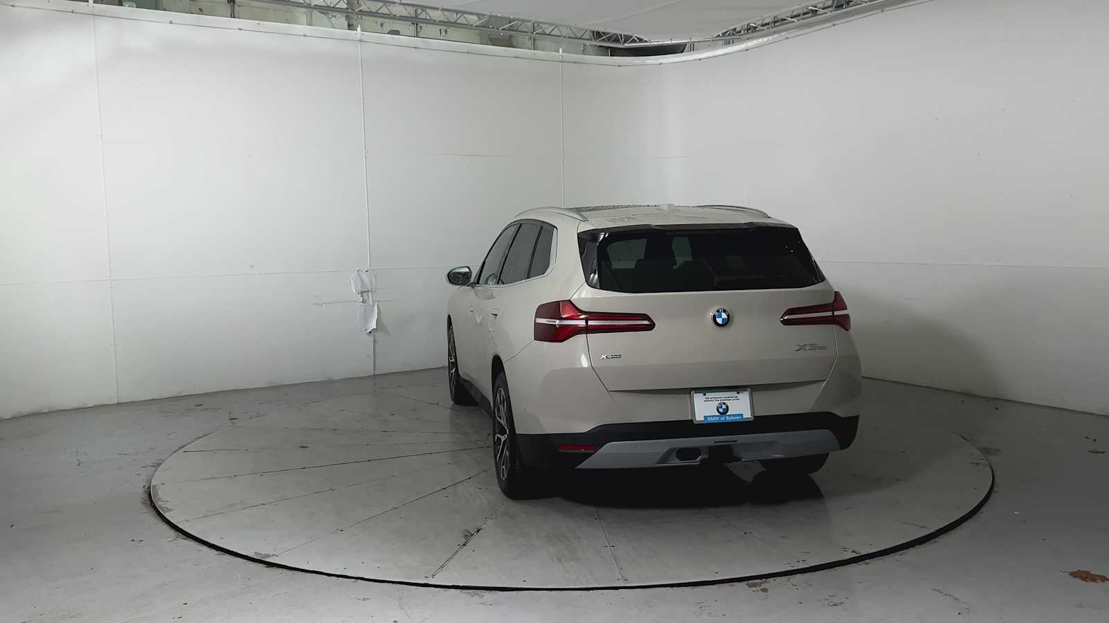 Thumbnail: 2026 BMW X3 - 3