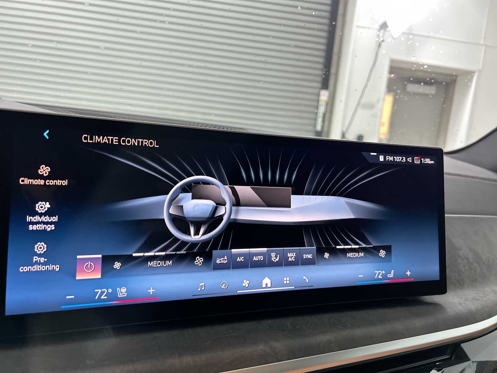 Thumbnail: 2026 BMW X5 - 17