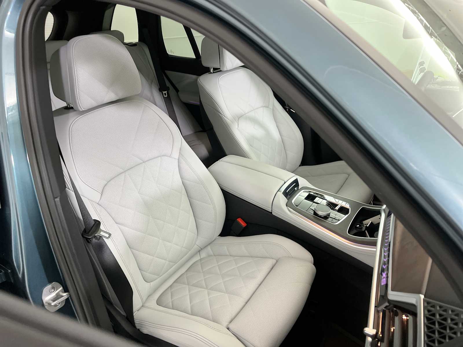 Thumbnail: 2026 BMW X5 - 31