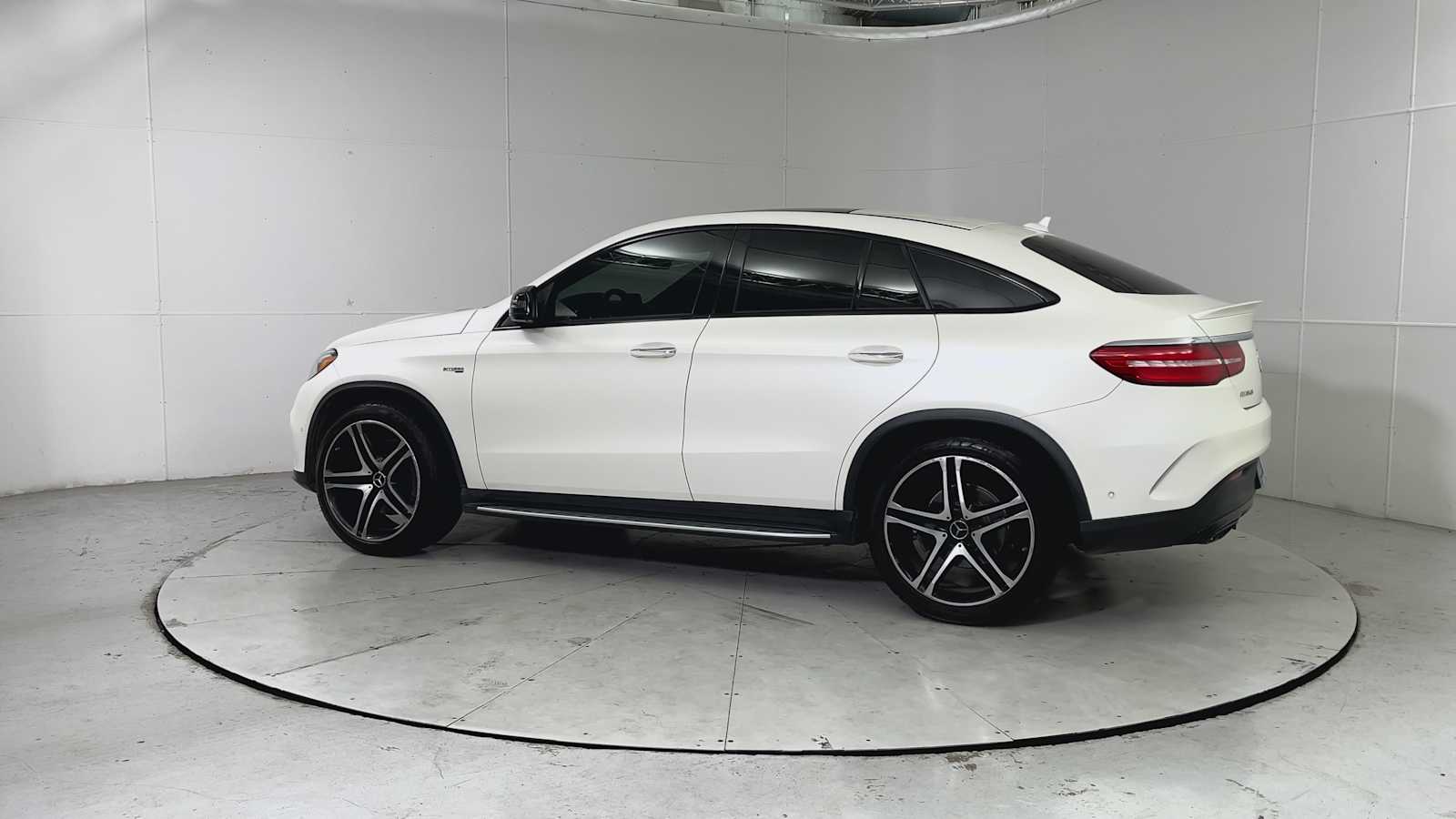 Thumbnail: 2019 Mercedes-Benz GLE - 4