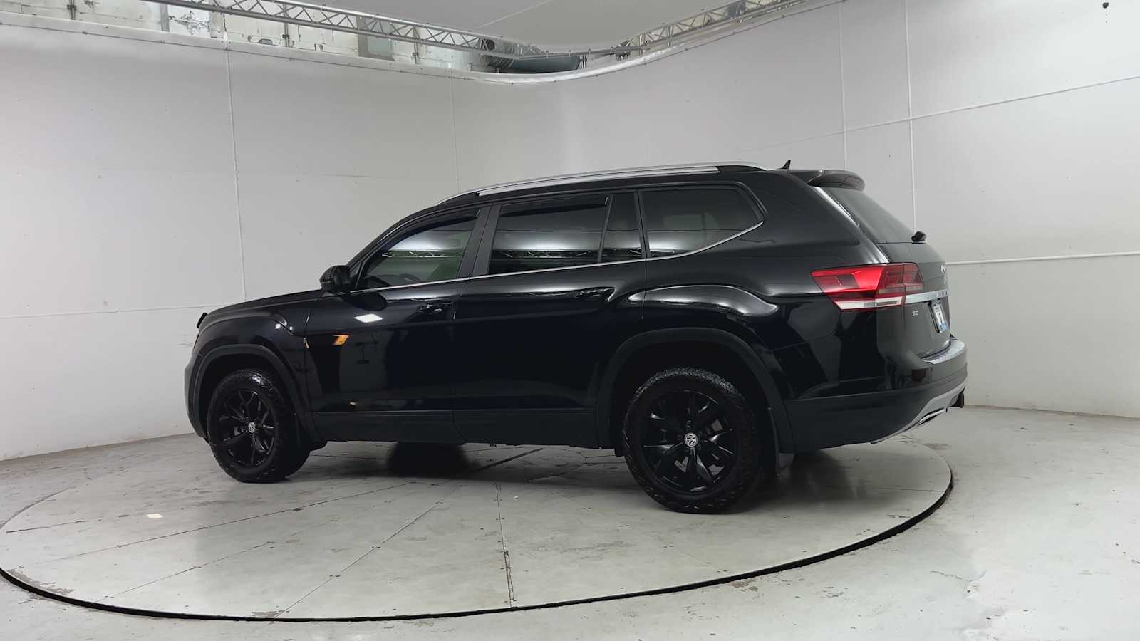 Thumbnail: 2018 Volkswagen Atlas - 4