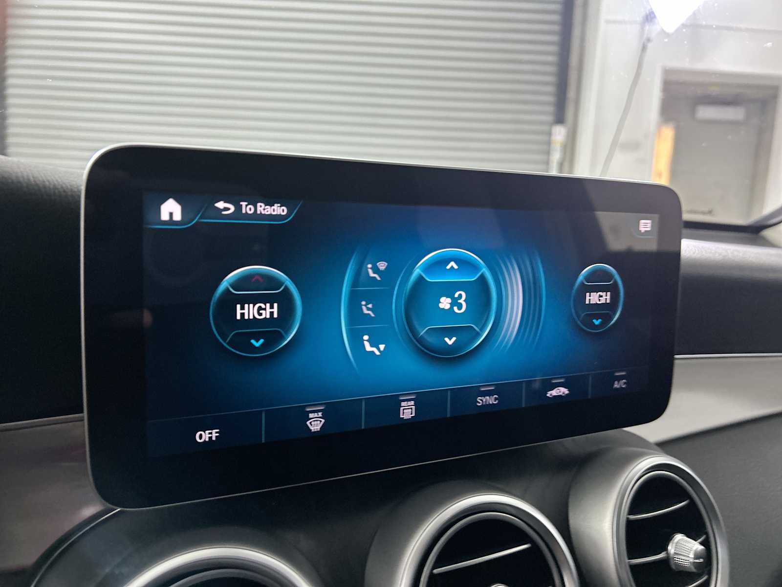 Thumbnail: 2020 Mercedes-Benz GLC - 16