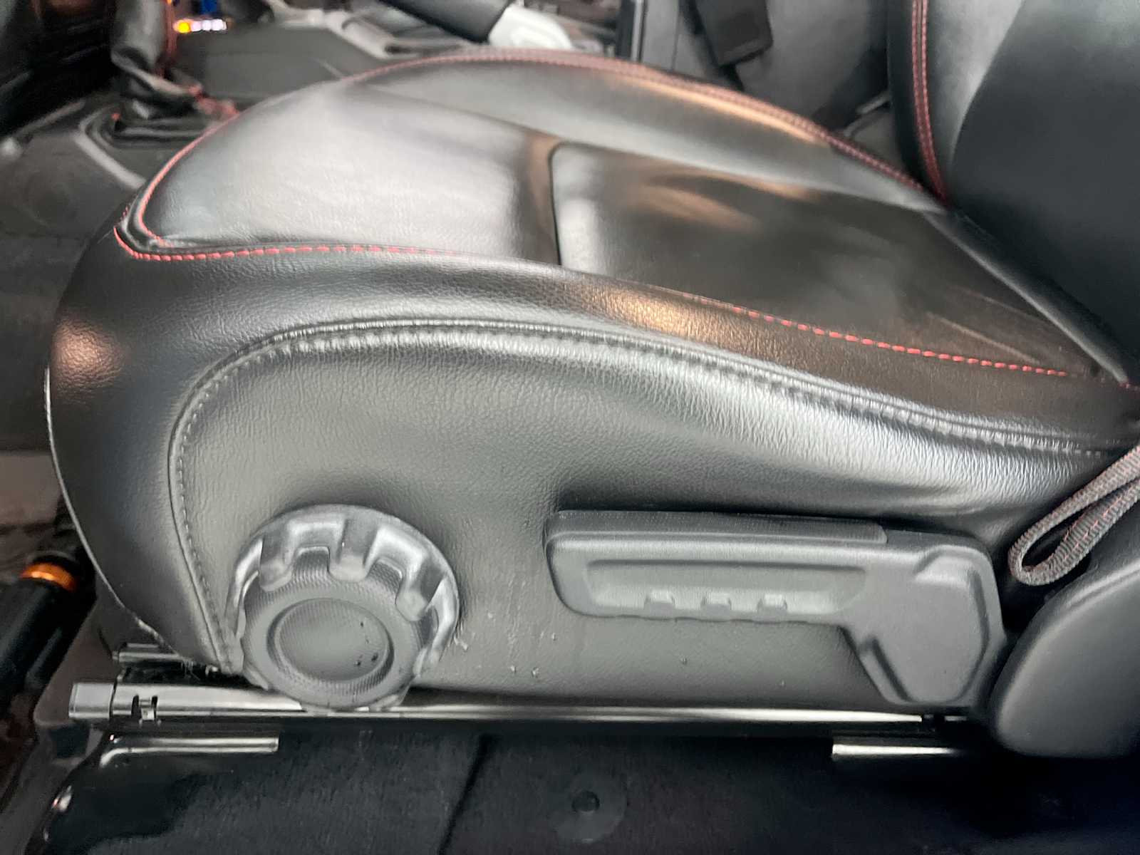 Thumbnail: 2021 Jeep Gladiator - 14