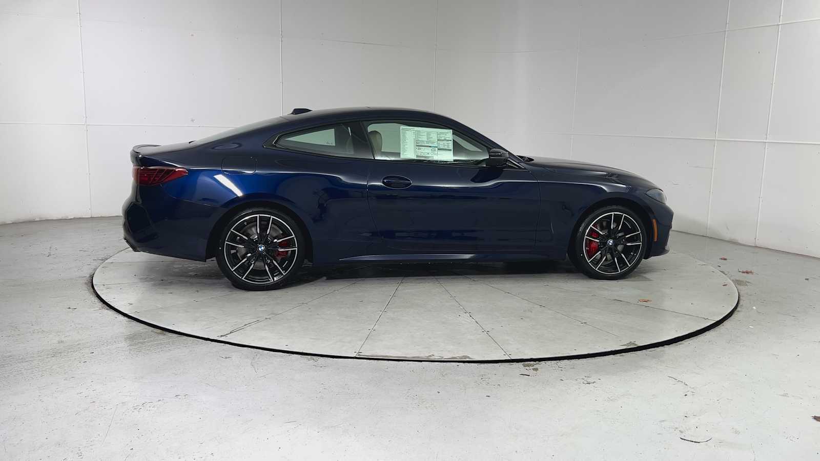 Thumbnail: 2026 BMW 4 Series - 9