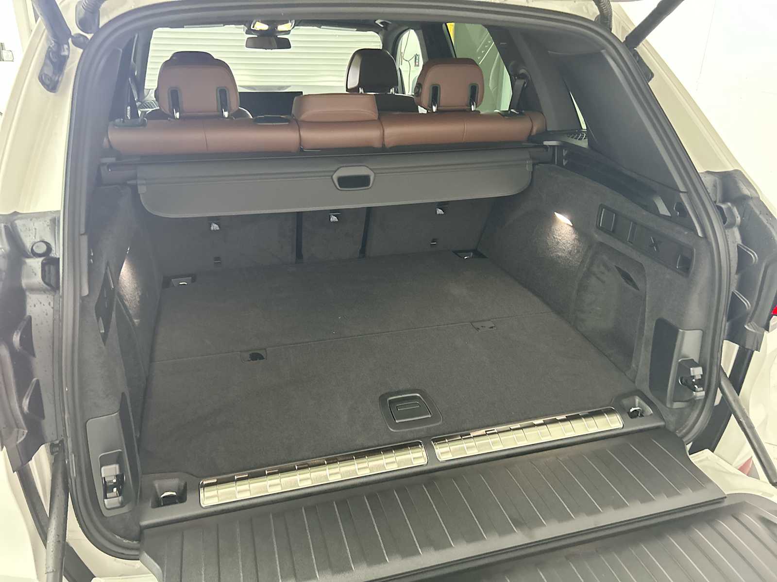 Thumbnail: 2026 BMW X5 - 21