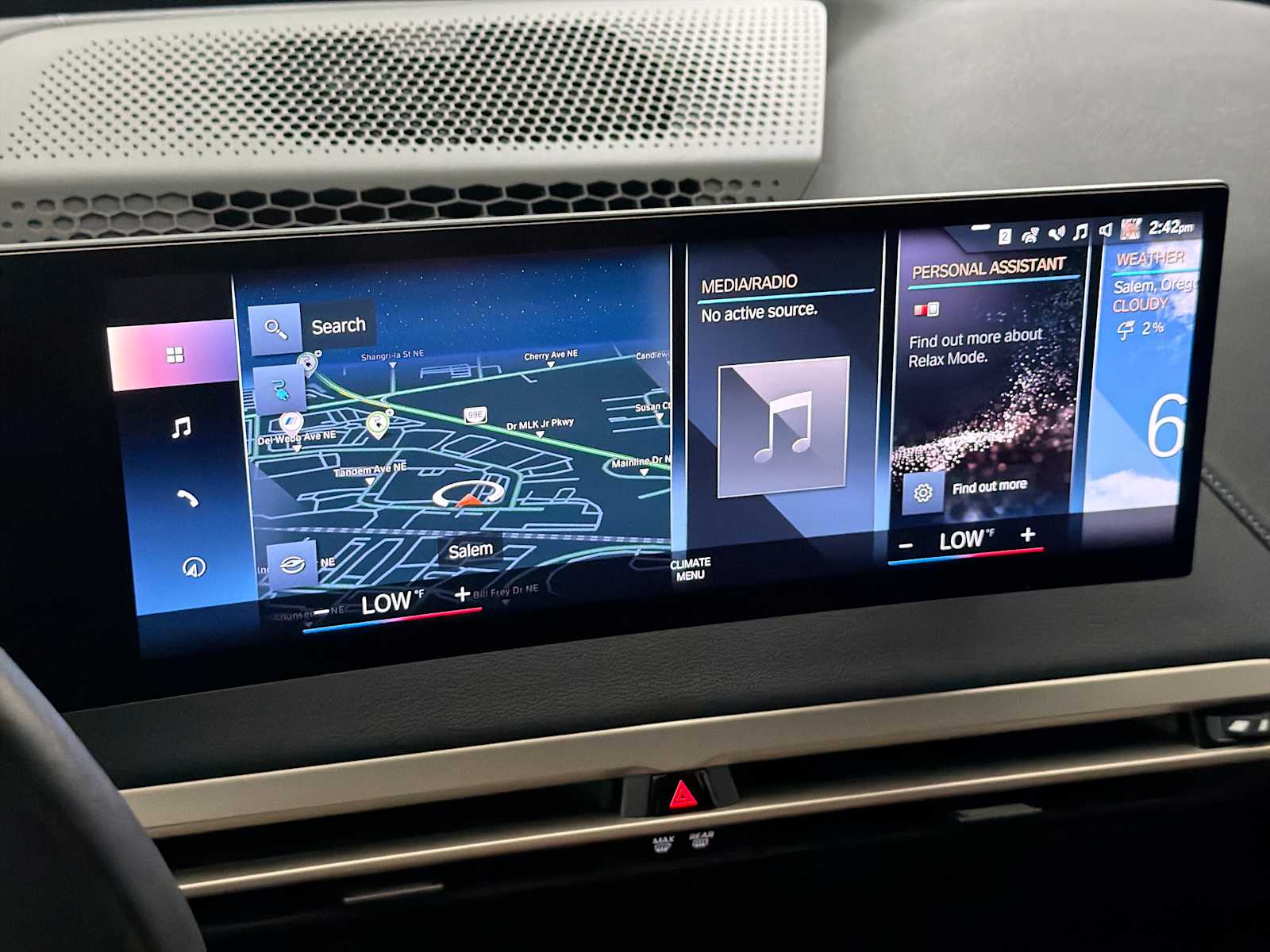 Thumbnail: 2023 BMW iX - 11