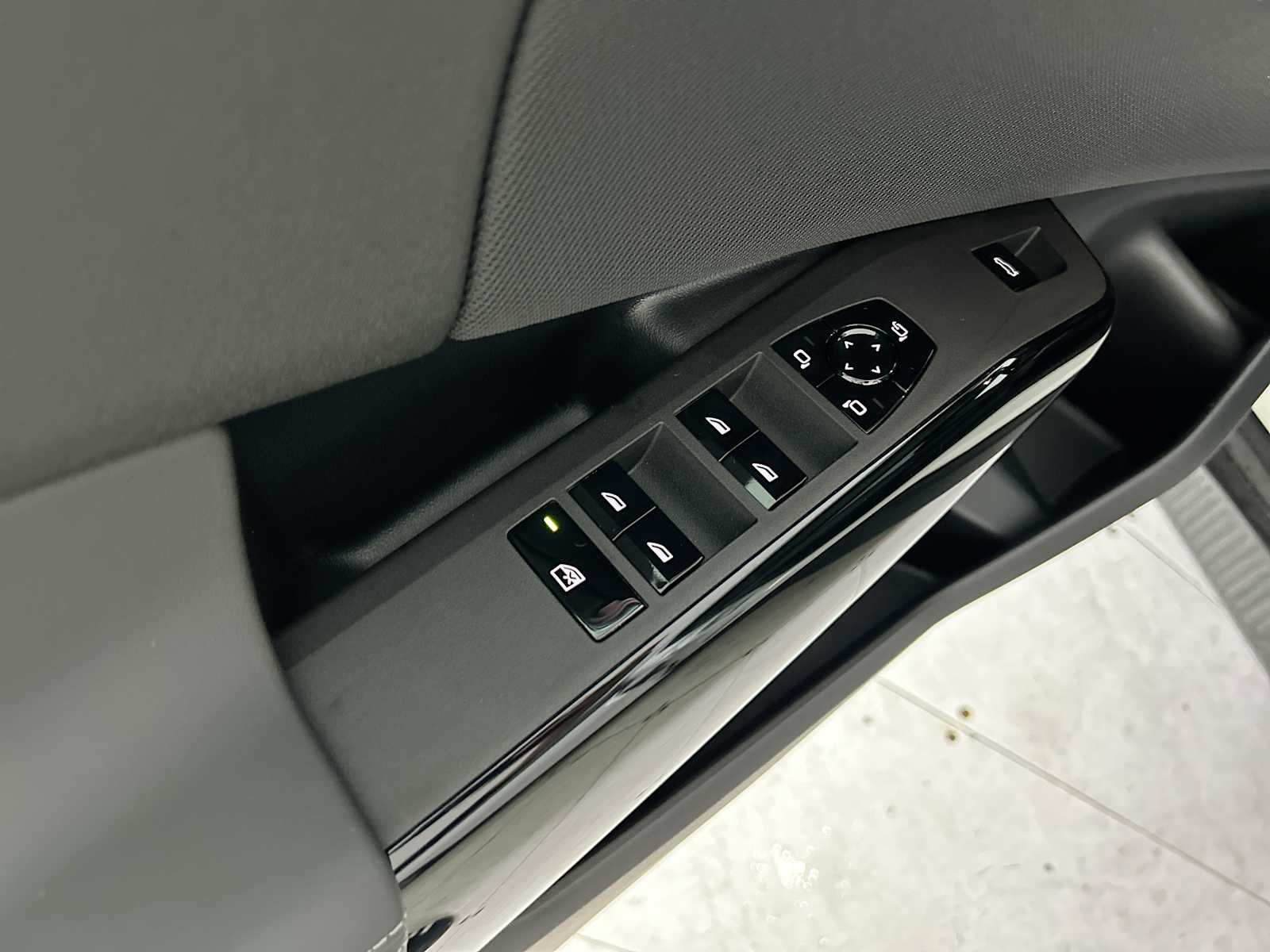 Thumbnail: 2026 BMW X3 - 15