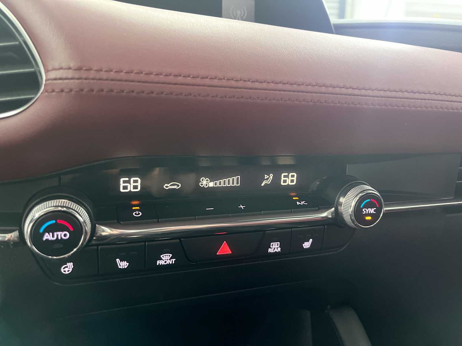 Thumbnail: 2021 Mazda Mazda3 - 23