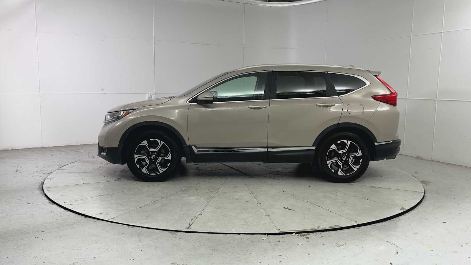 Thumbnail: 2017 Honda CR-V - 5