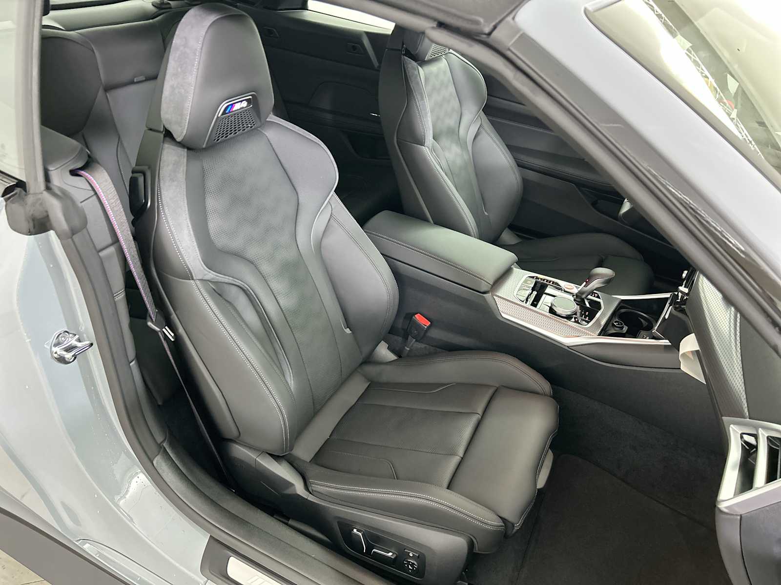 Thumbnail: 2026 BMW M4 - 25