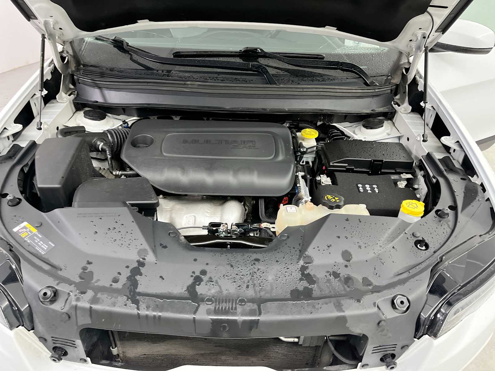 Thumbnail: 2019 Jeep Cherokee - 17