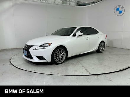 2016 LEXUS IS 300 Sedan