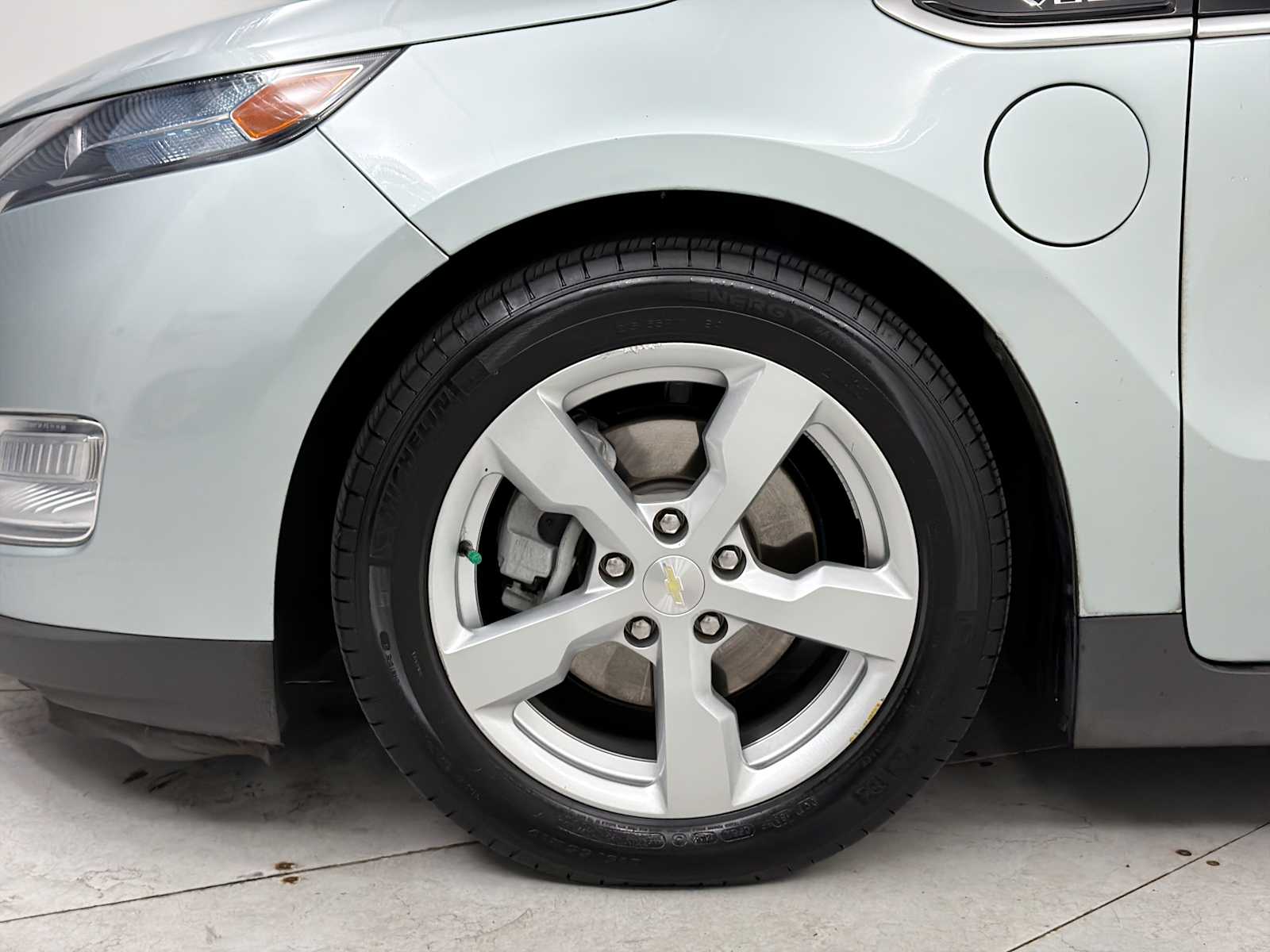 Thumbnail: 2012 Chevrolet Volt - 18