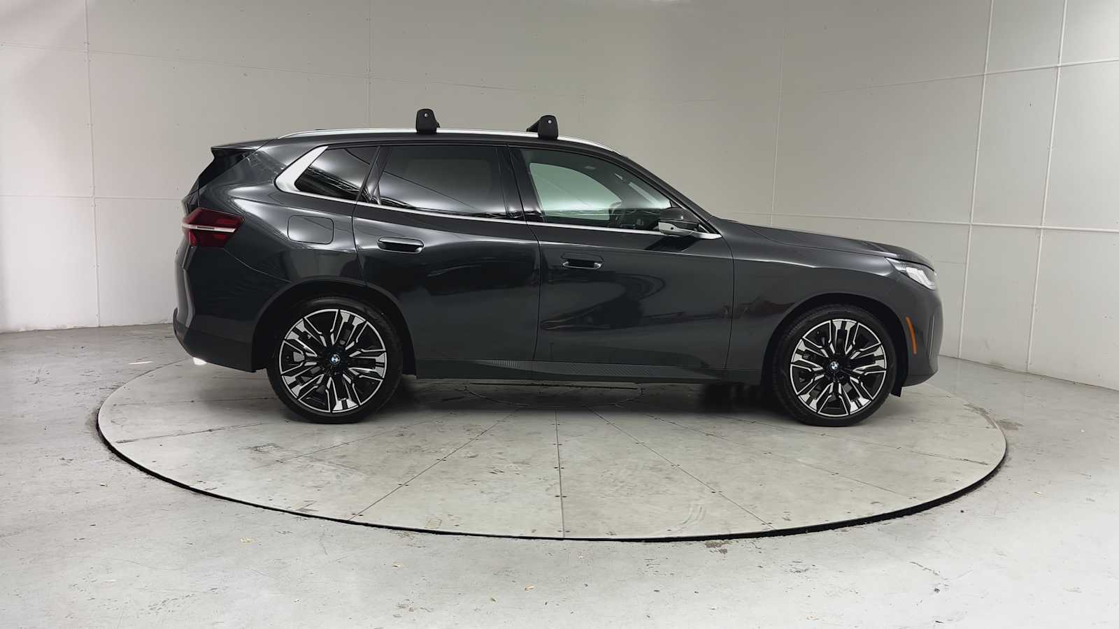 Thumbnail: 2025 BMW X3 - 9