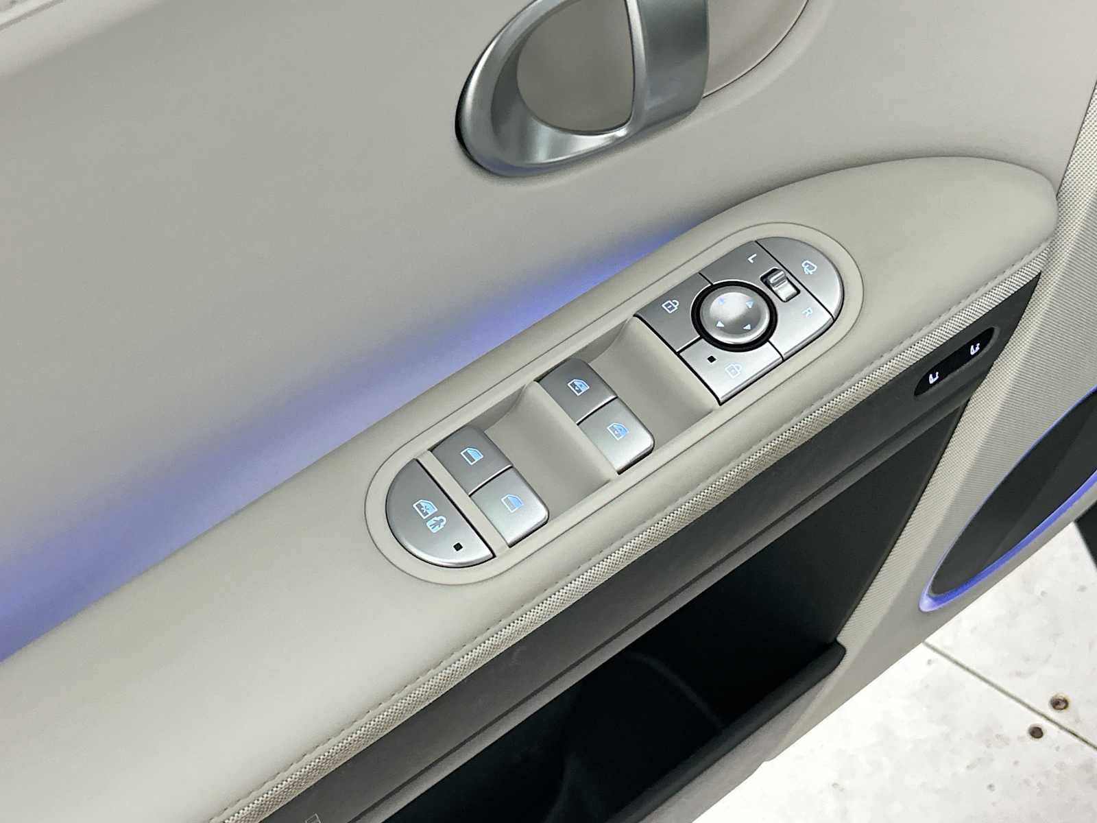 Thumbnail: 2024 Hyundai Ioniq 5 - 15