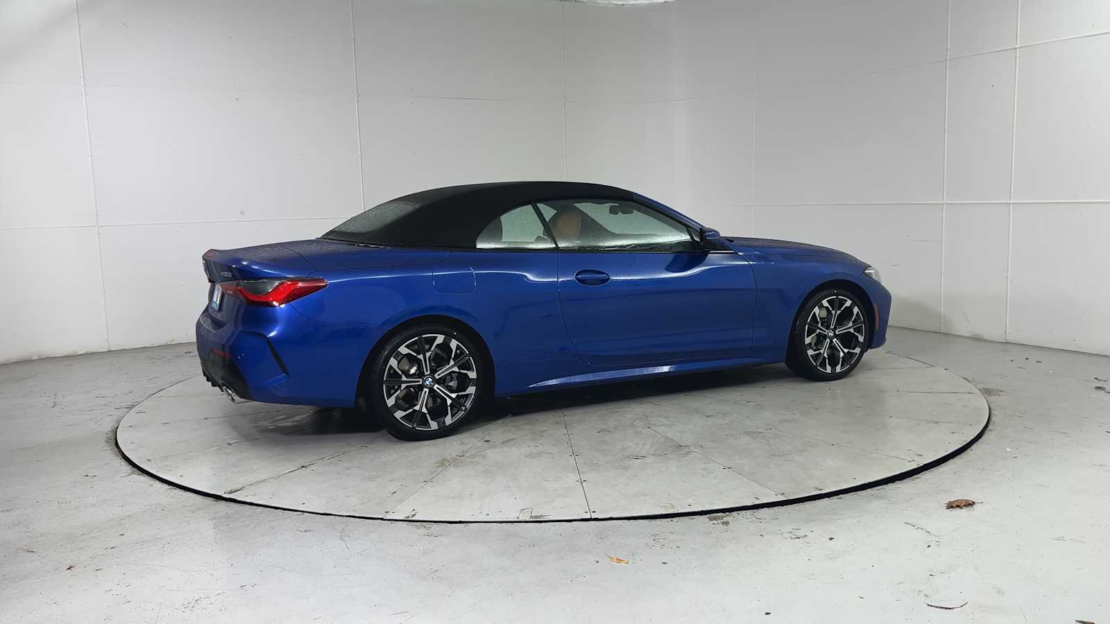 Thumbnail: 2026 BMW 4 Series - 9