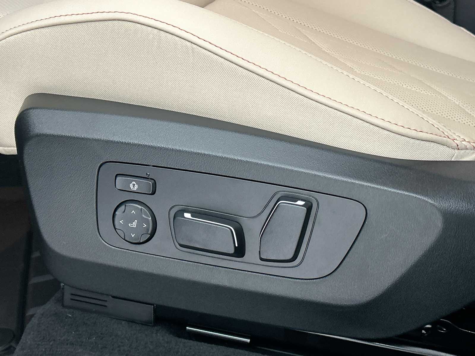 Thumbnail: 2026 BMW X3 - 14