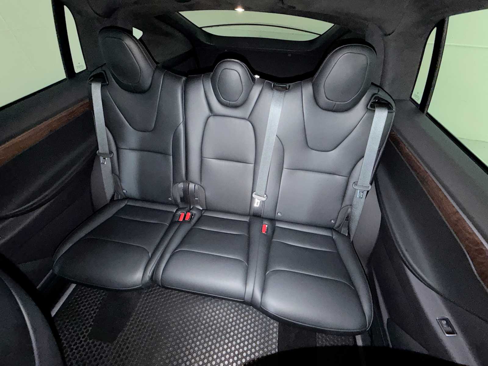 Thumbnail: 2020 Tesla Model X - 22