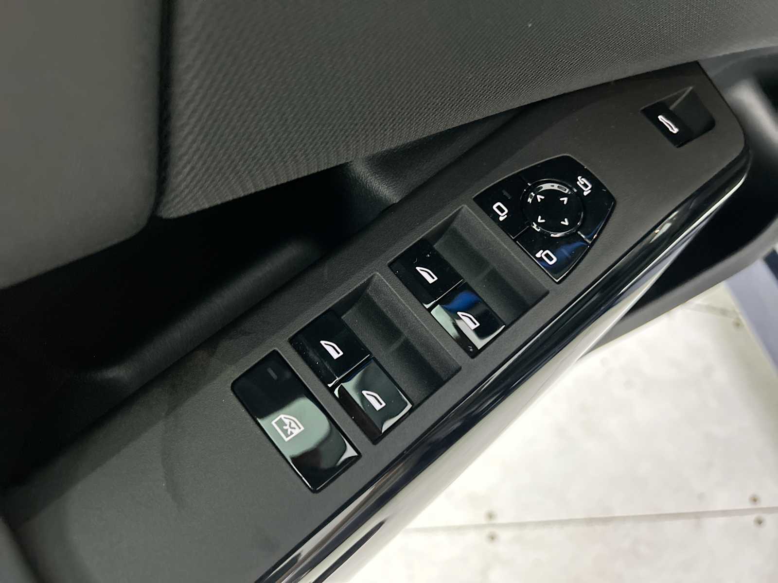 Thumbnail: 2026 BMW X3 - 15