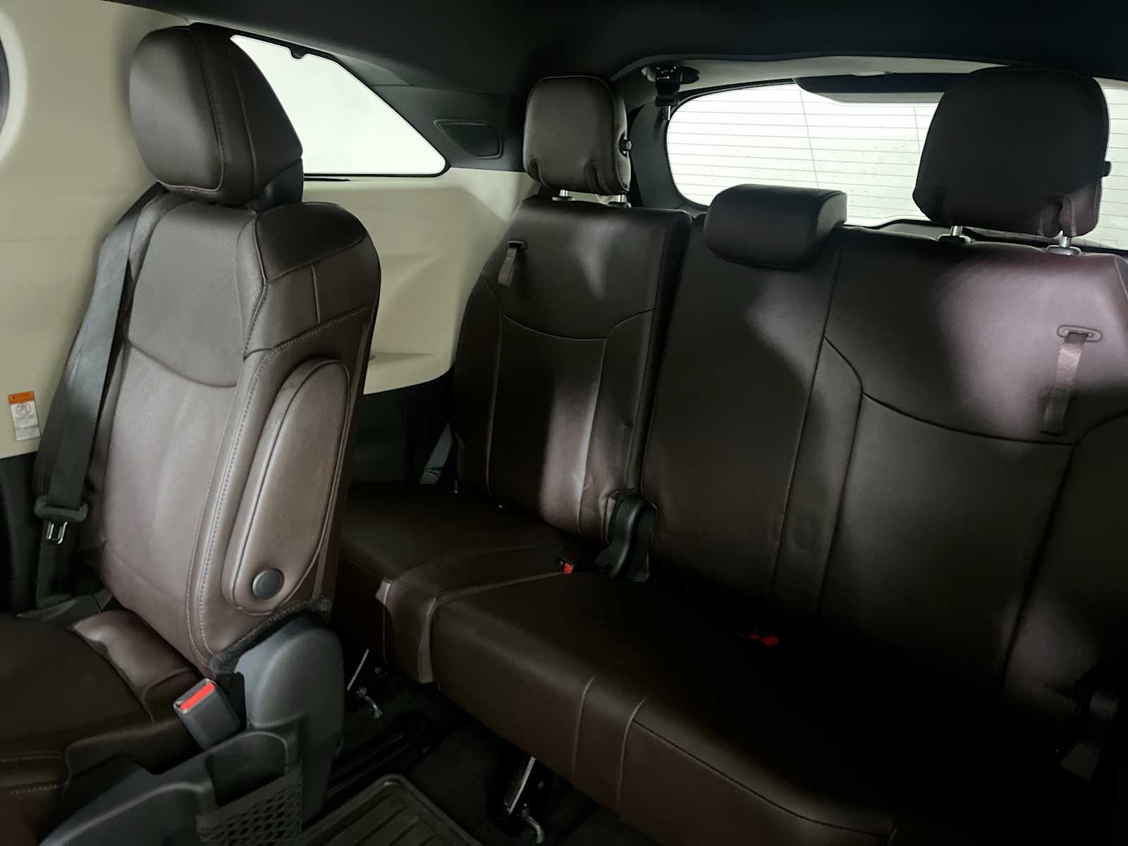 Thumbnail: 2023 Toyota Sienna - 26