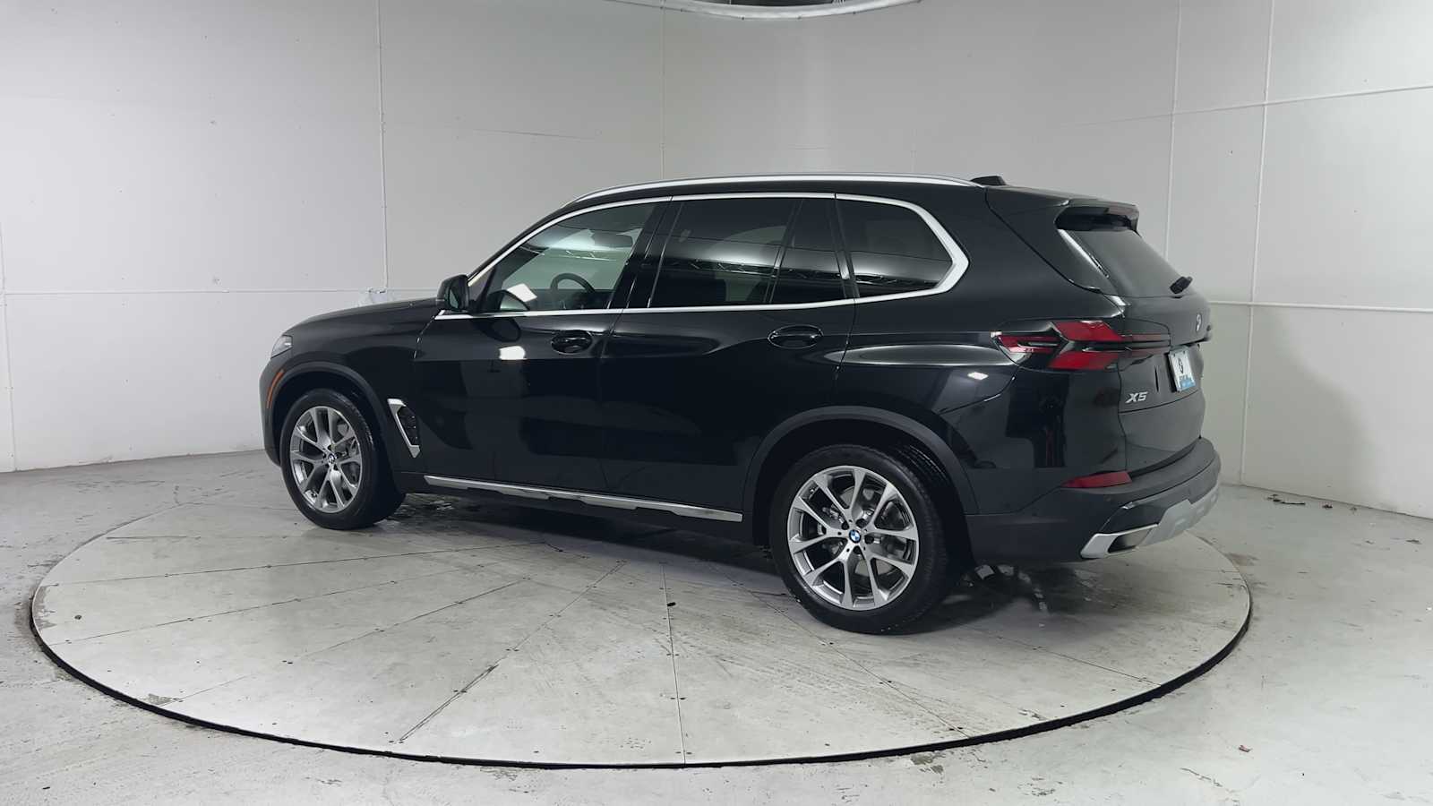 Thumbnail: 2024 BMW X5 - 4