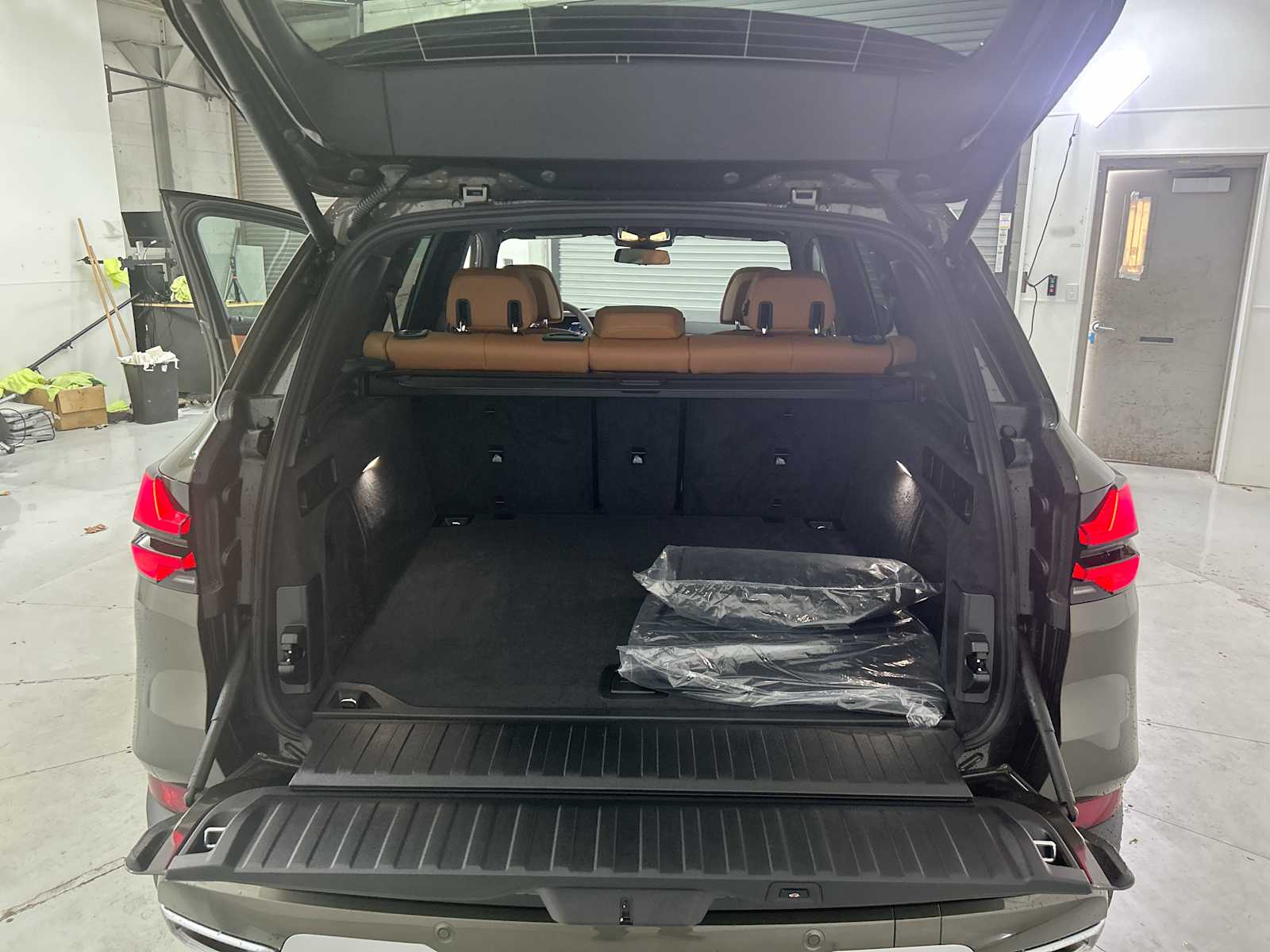 Thumbnail: 2026 BMW X5 - 21