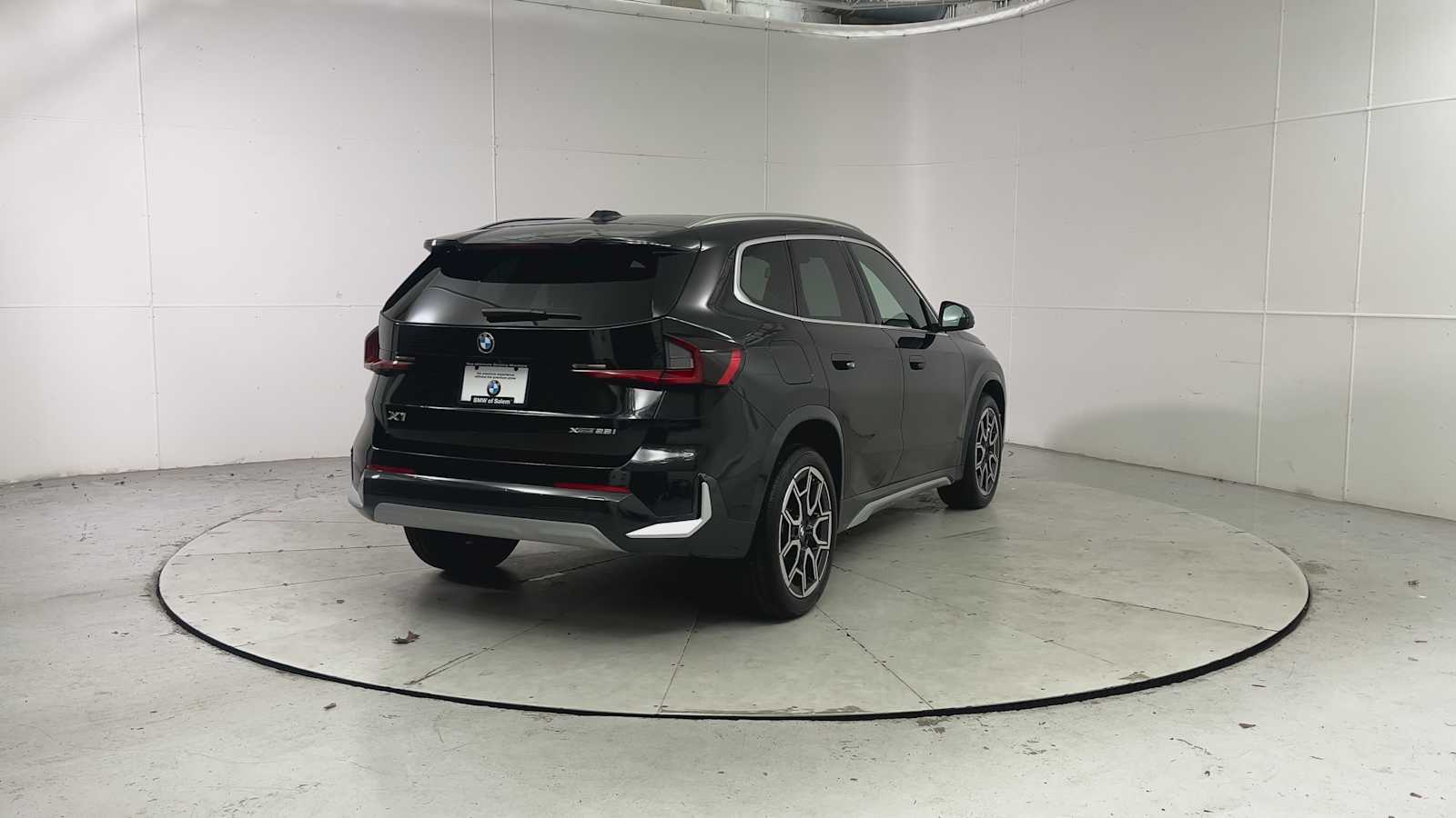 Thumbnail: 2025 BMW X1 - 2