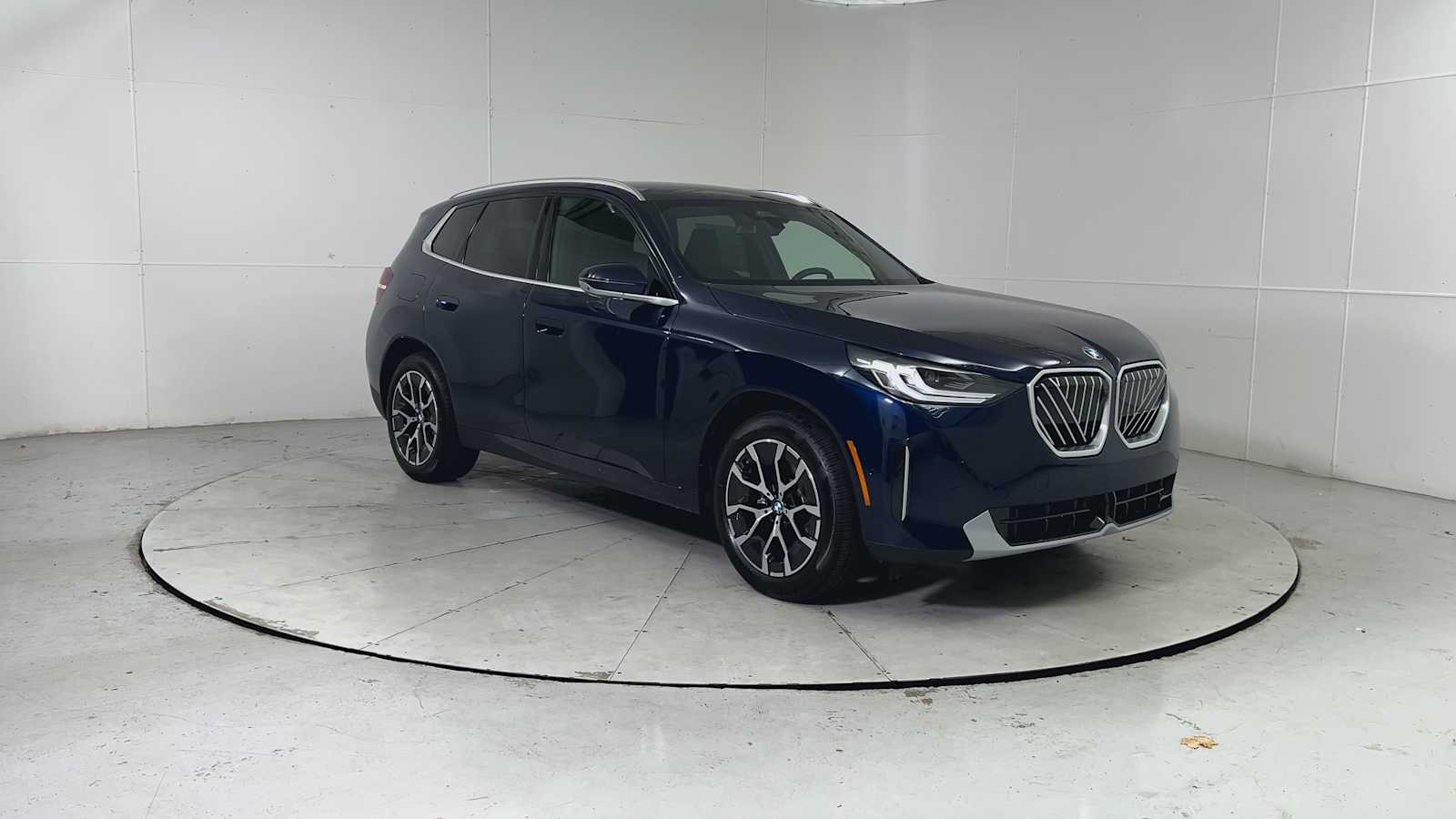 Thumbnail: 2026 BMW X3 - 8