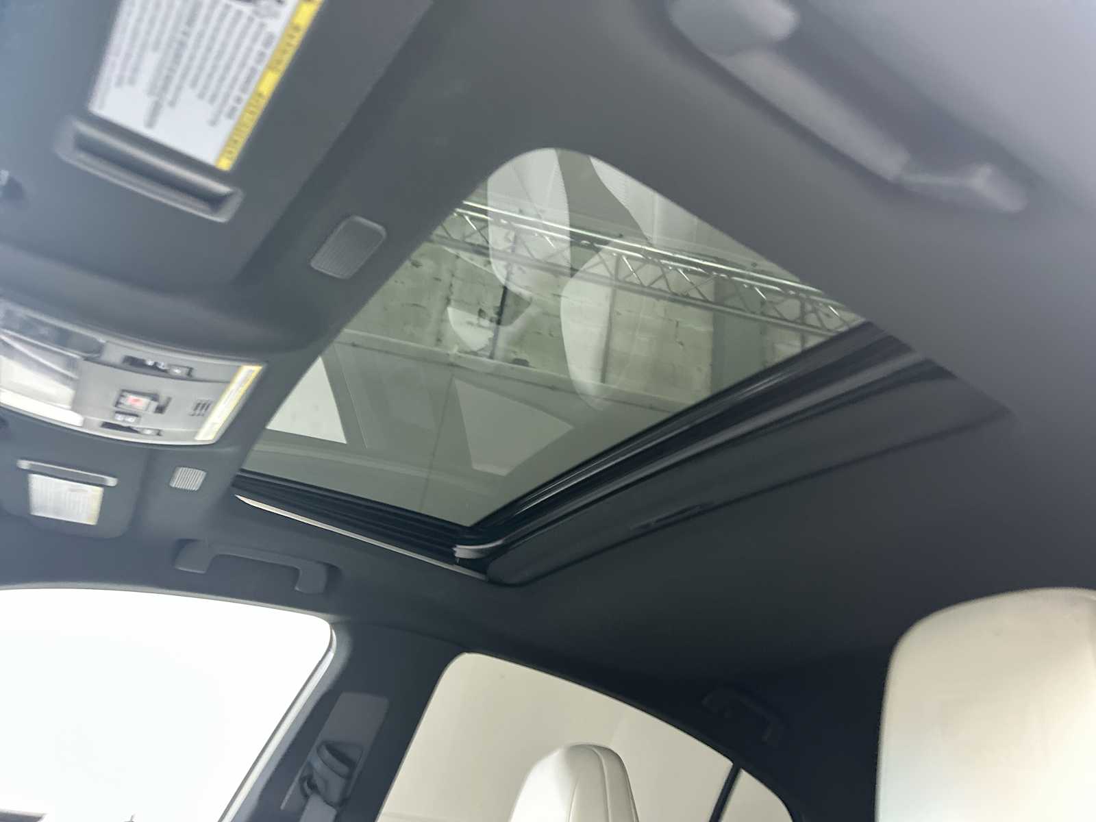 Thumbnail: 2022 Lexus ES - 16