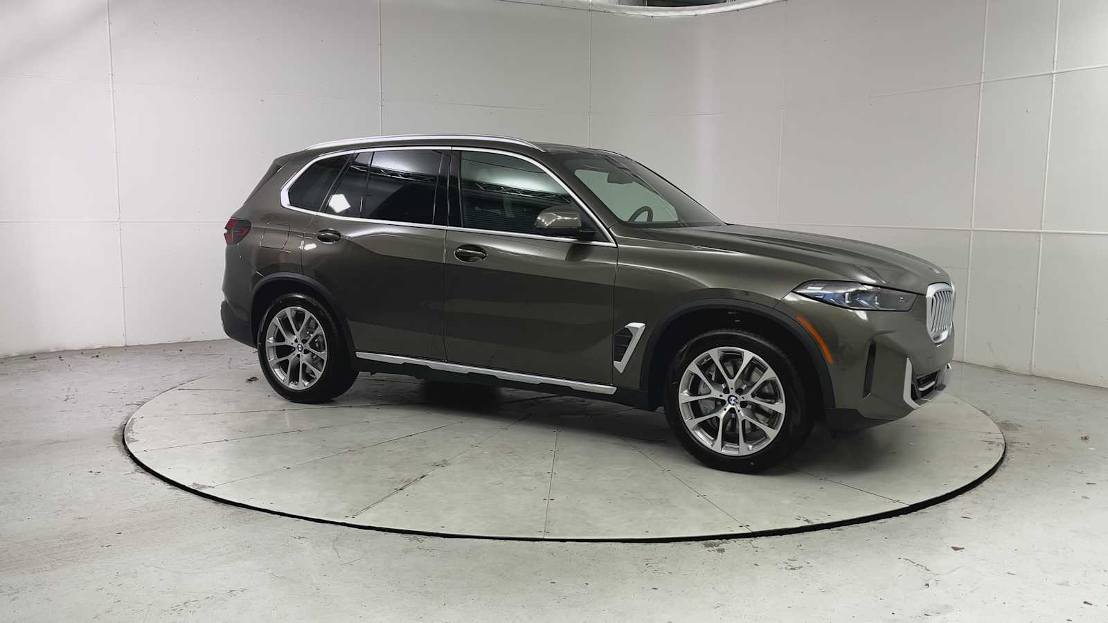 Thumbnail: 2026 BMW X5 - 8