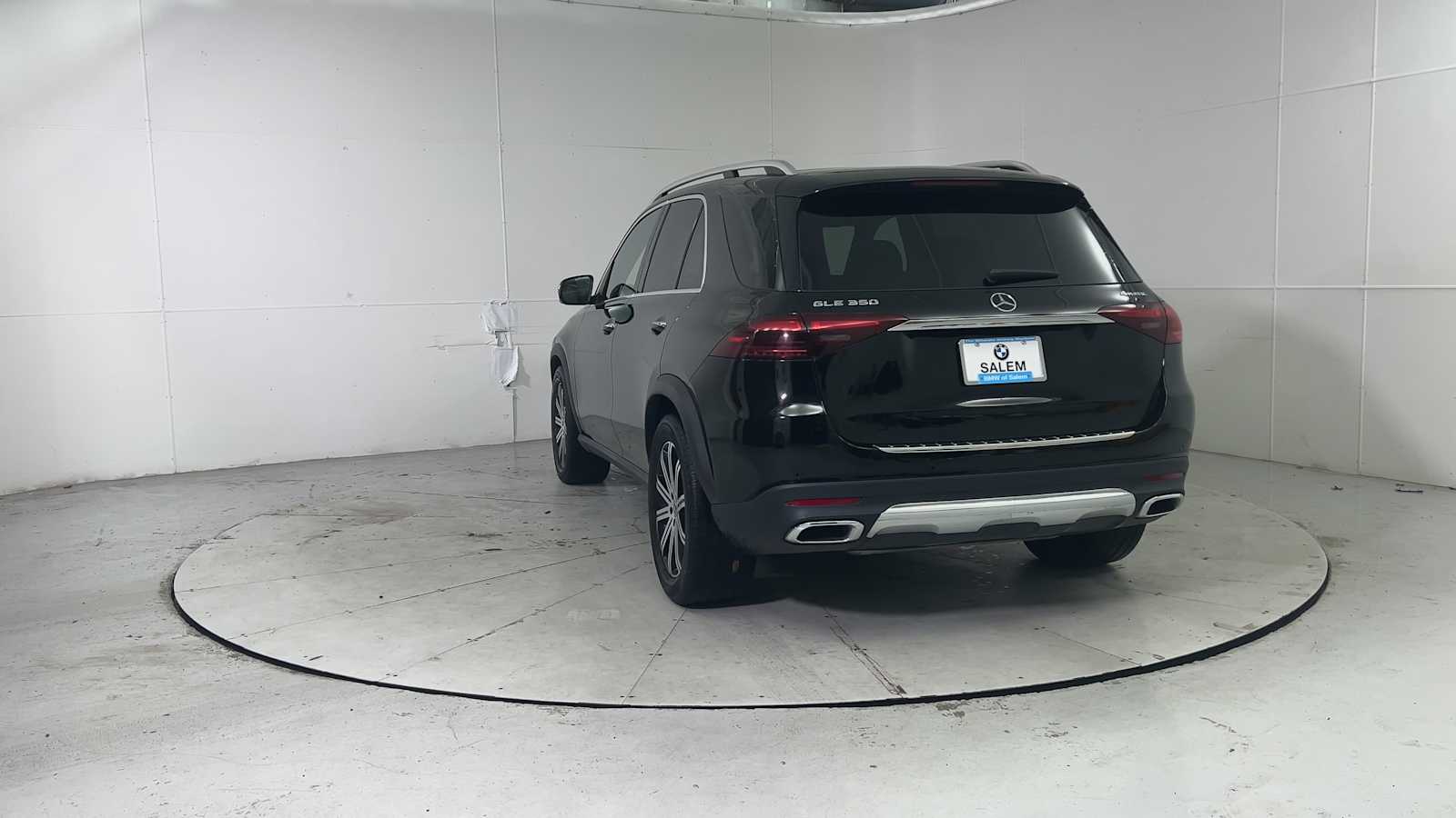 Thumbnail: 2025 Mercedes-Benz GLE - 3