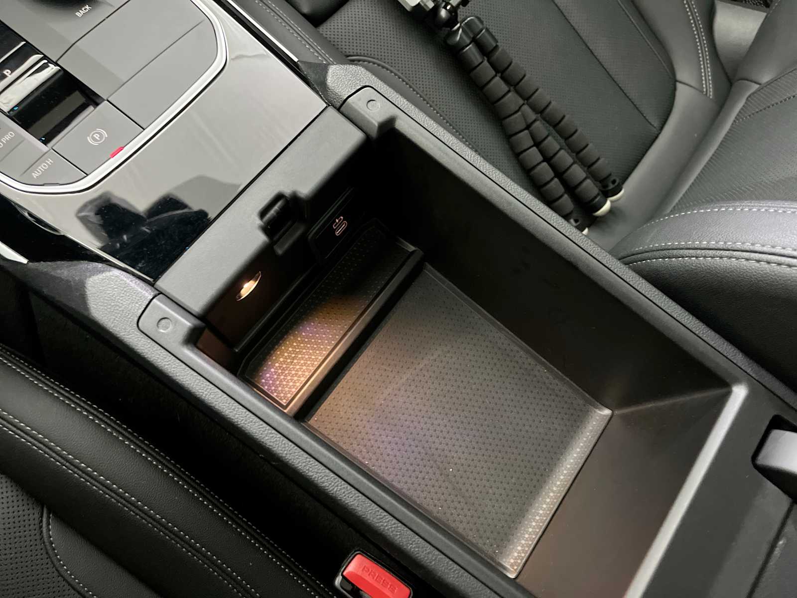 Thumbnail: 2024 BMW i4 - 29