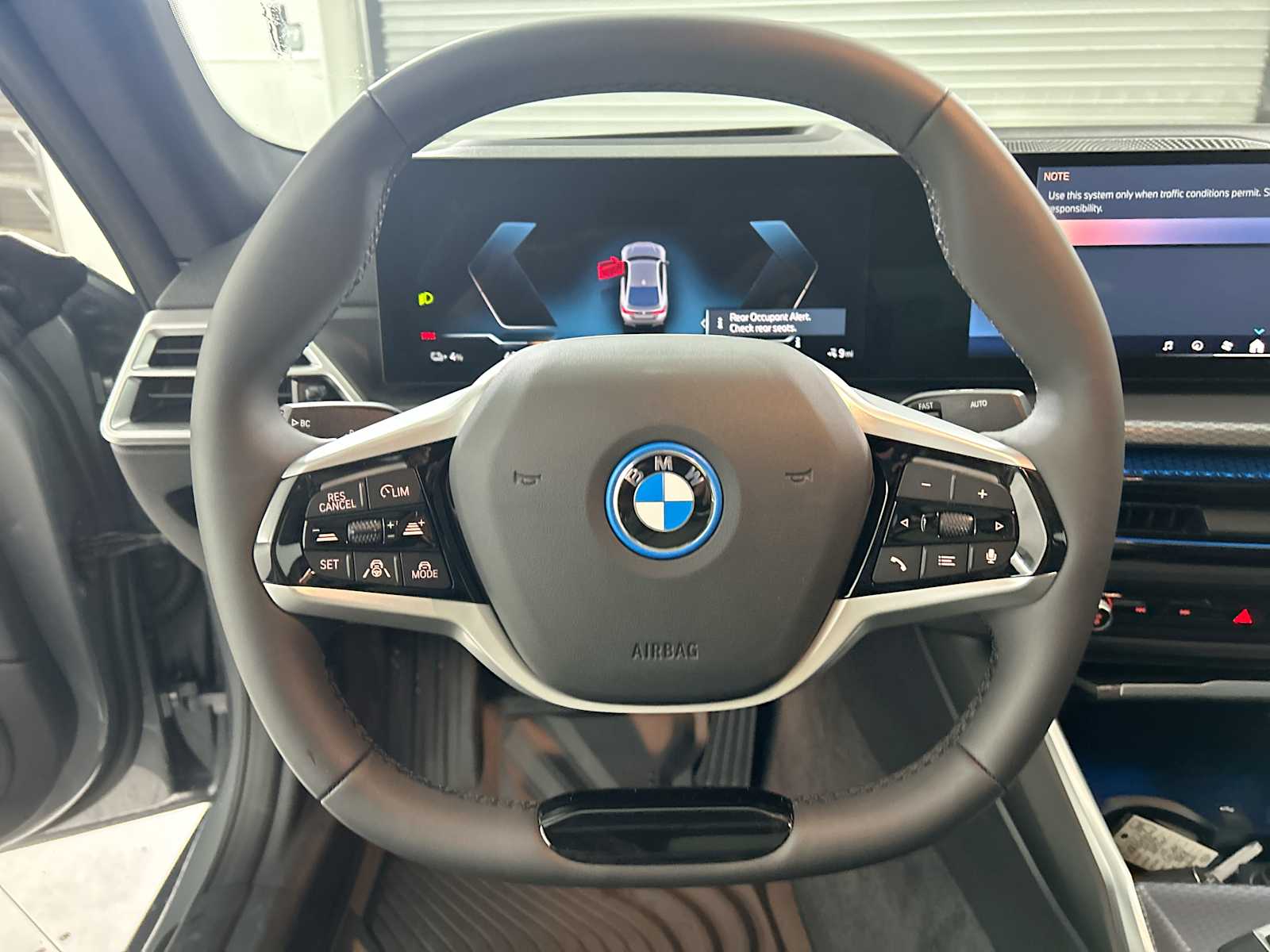 Thumbnail: 2025 BMW i4 - 11