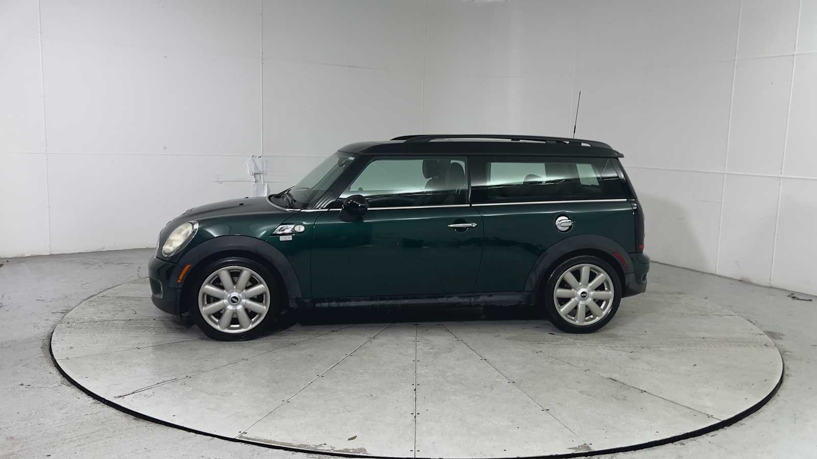 Thumbnail: 2010 MINI Cooper Clubman - 5